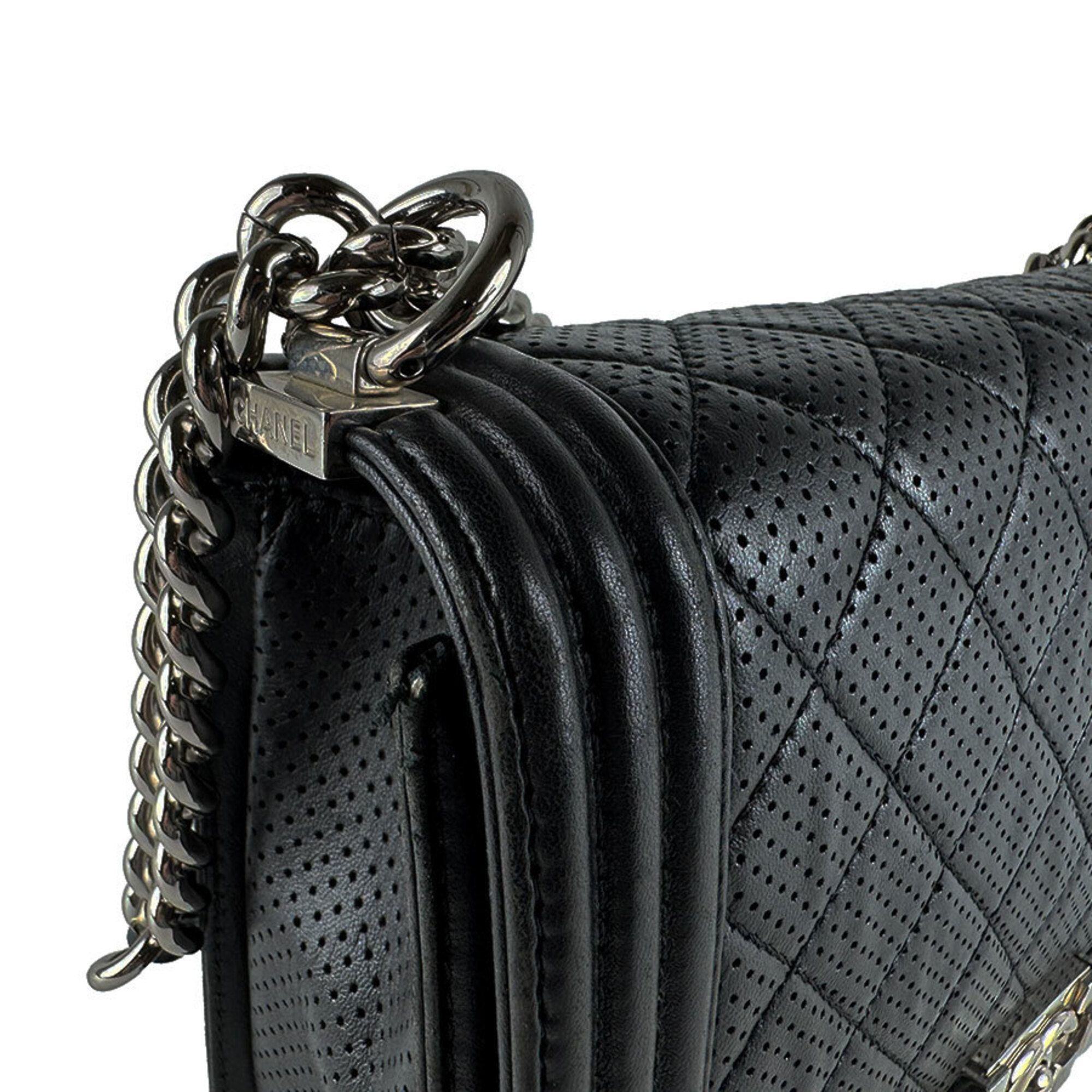 Leather Shoulder Bag (Pre-Owned) - Chanel - Modalova