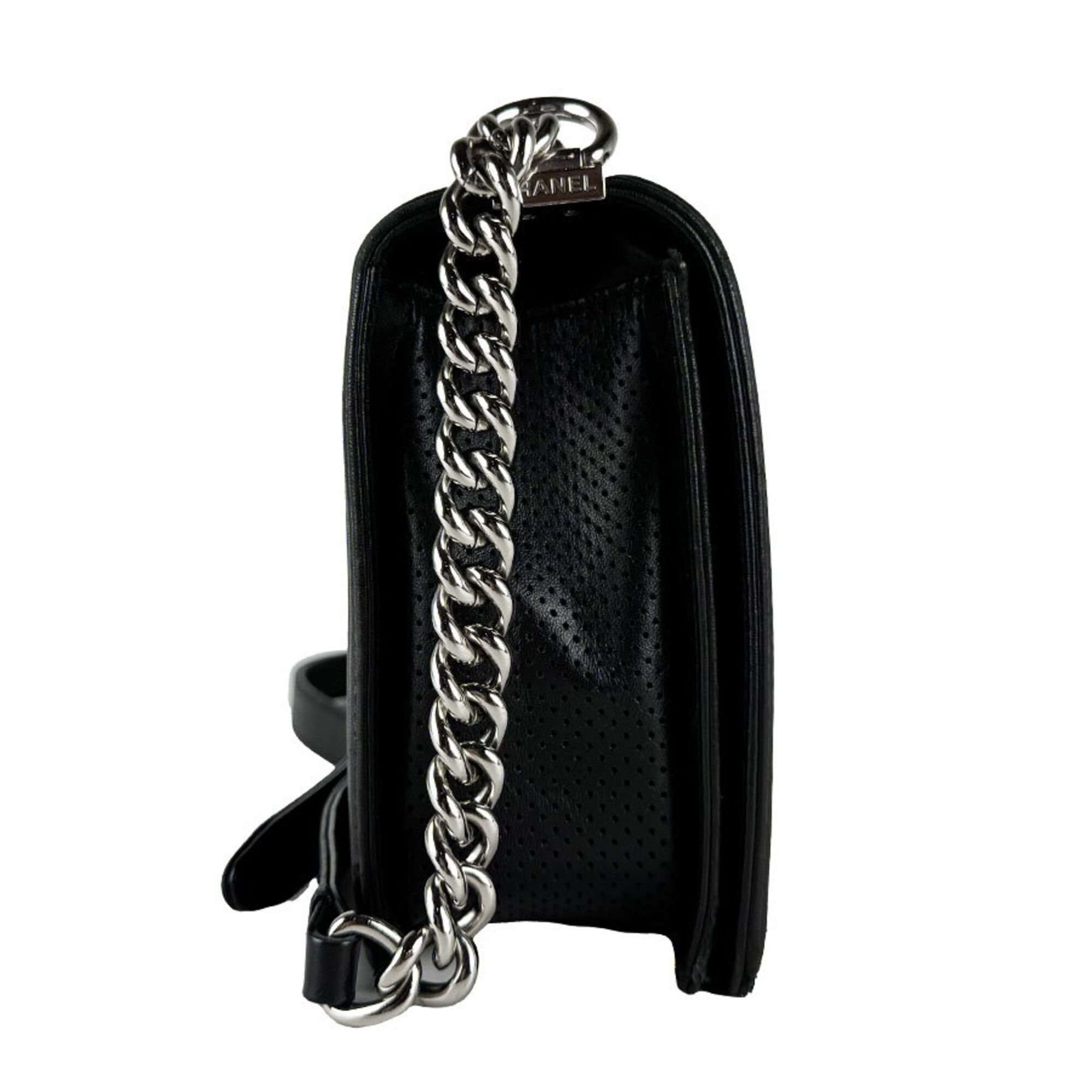 Leather Shoulder Bag (Pre-Owned) - Chanel - Modalova
