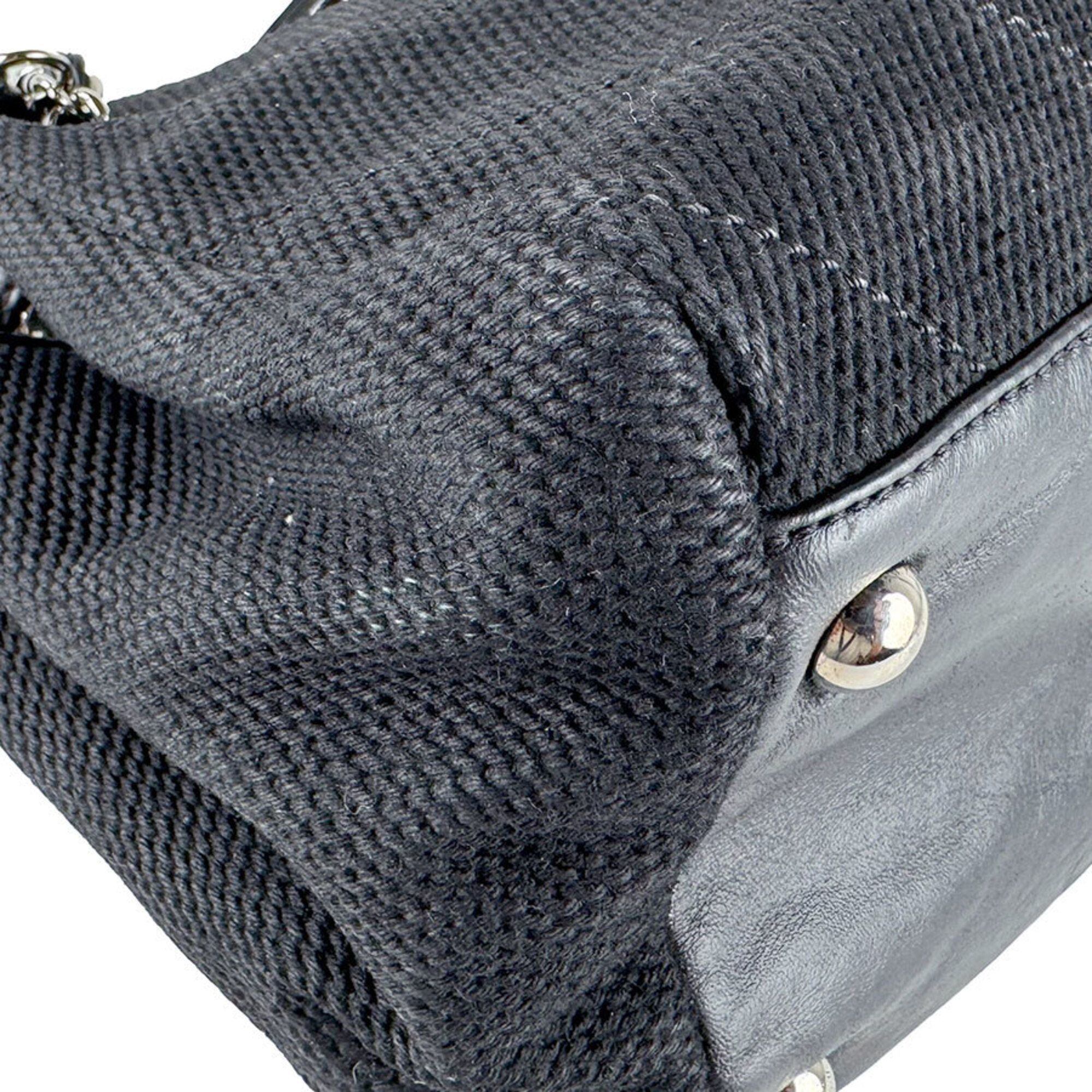 Canvas Leather Shoulder Bag (Pre-Owned) - Chanel - Modalova