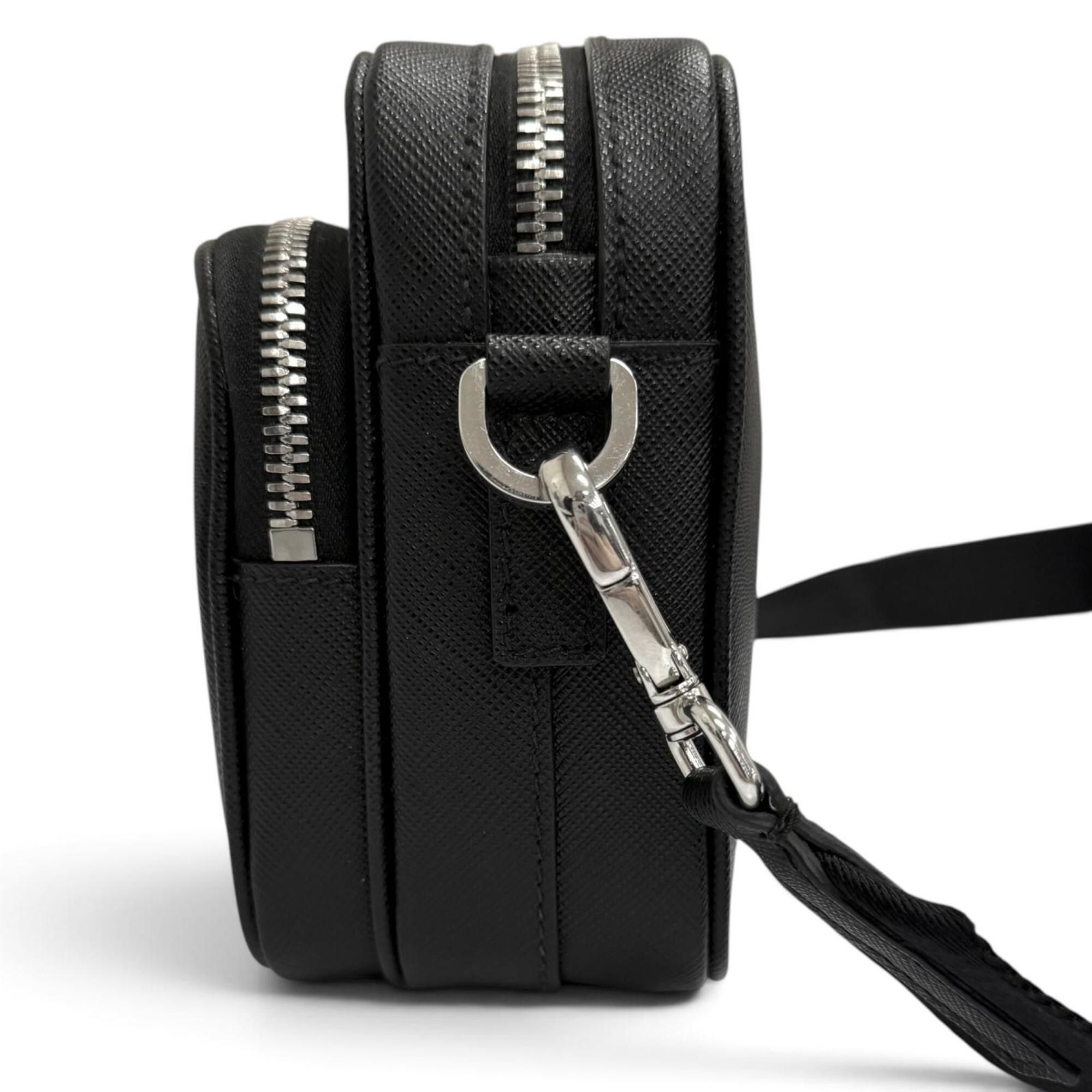 Leather Pouch Shoulder Bag (Pre-Owned) - Prada - Modalova