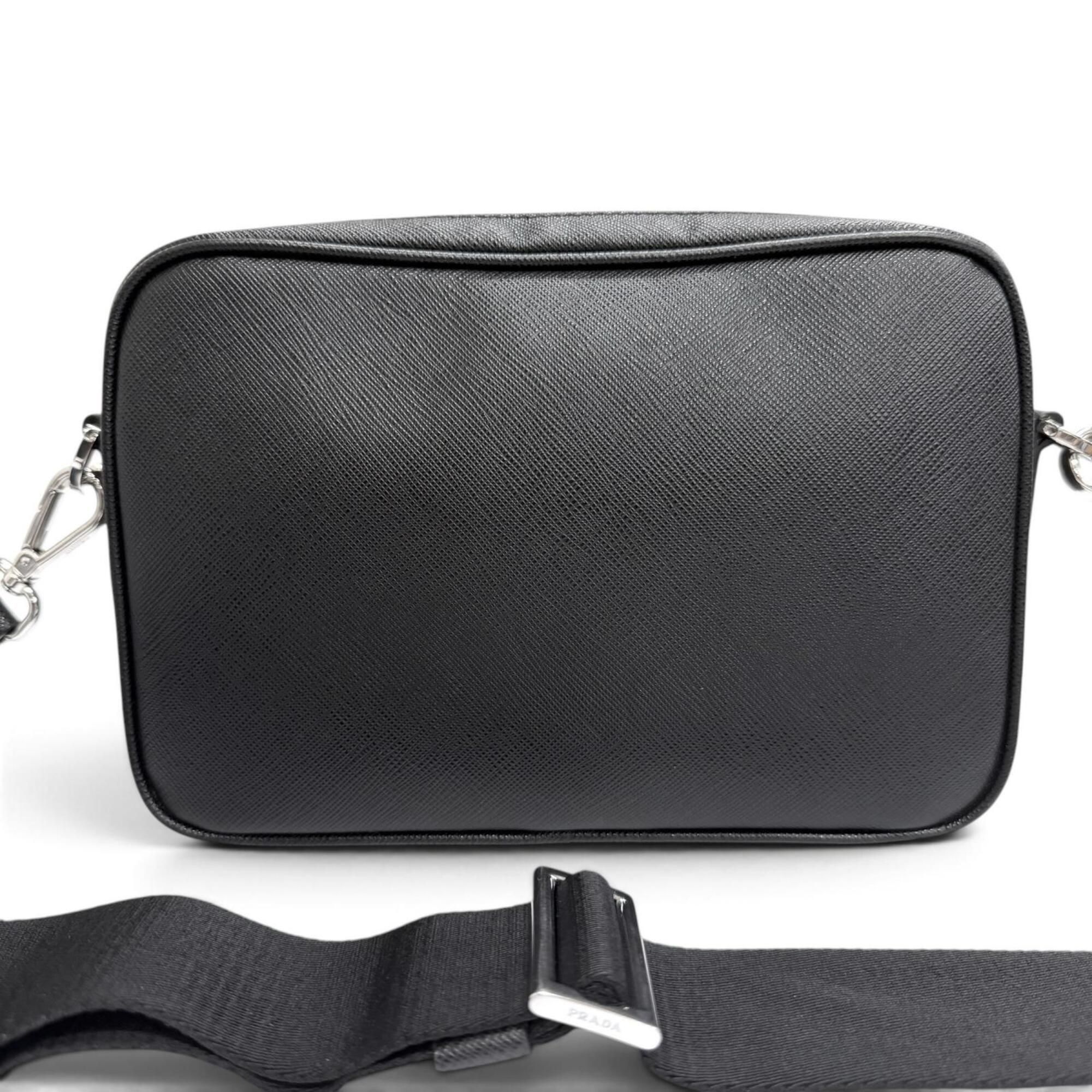 Leather Pouch Shoulder Bag (Pre-Owned) - Prada - Modalova
