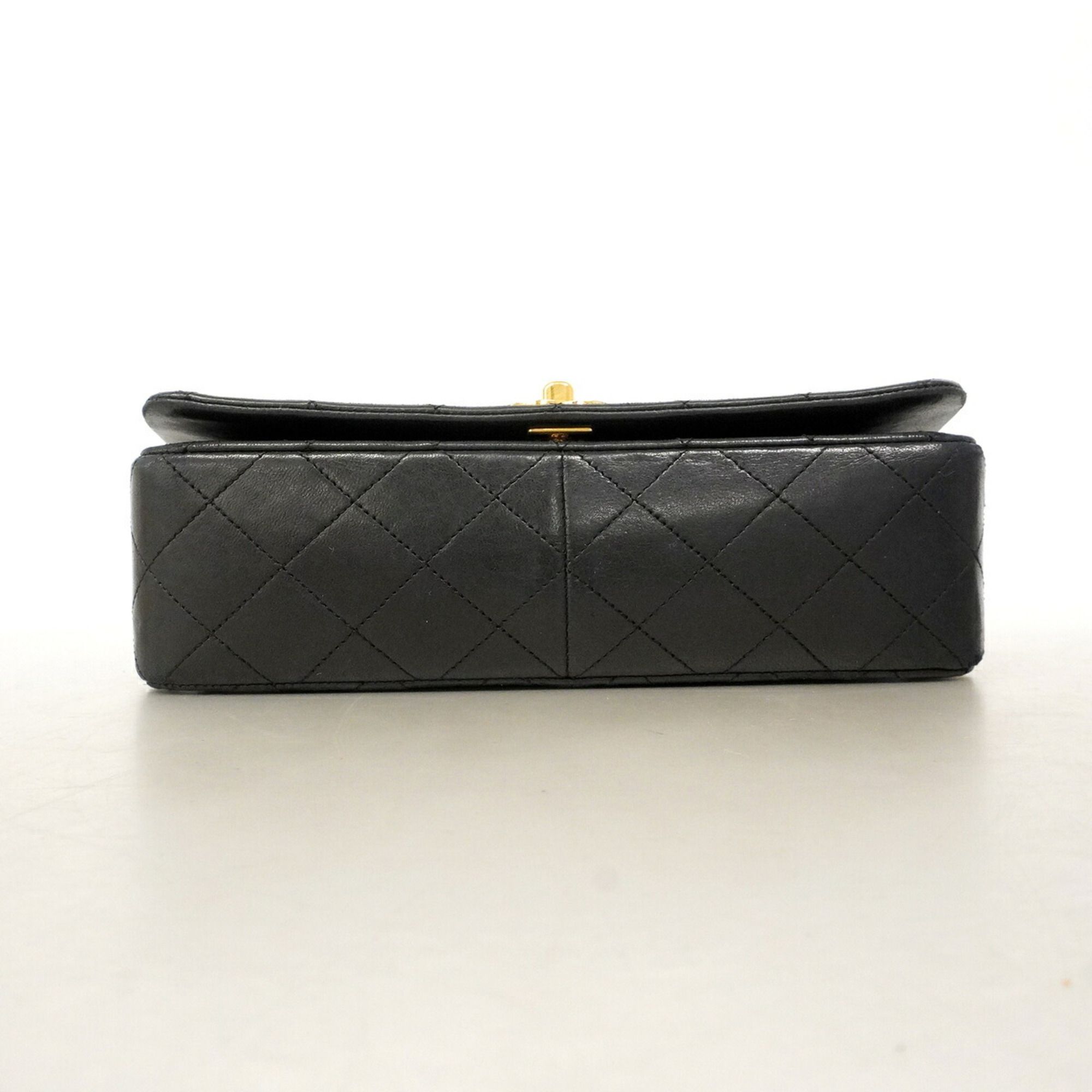 Leather Shoulder Bag (Pre-Owned) - Chanel - Modalova