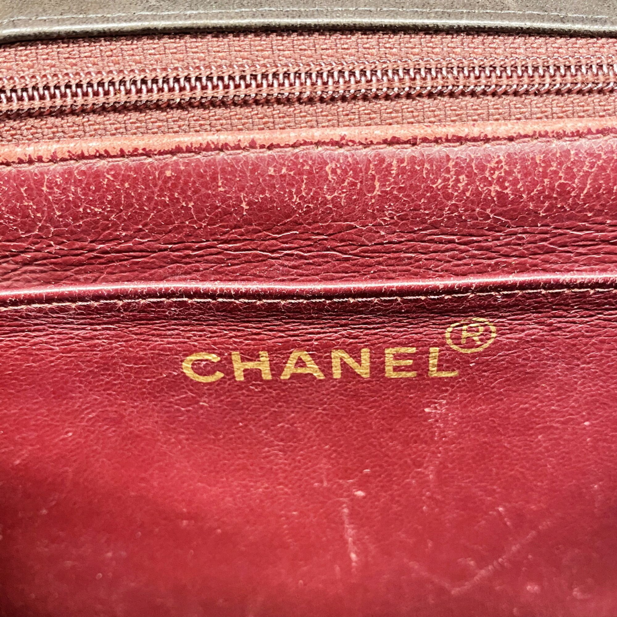 Leather Shoulder Bag (Pre-Owned) - Chanel - Modalova