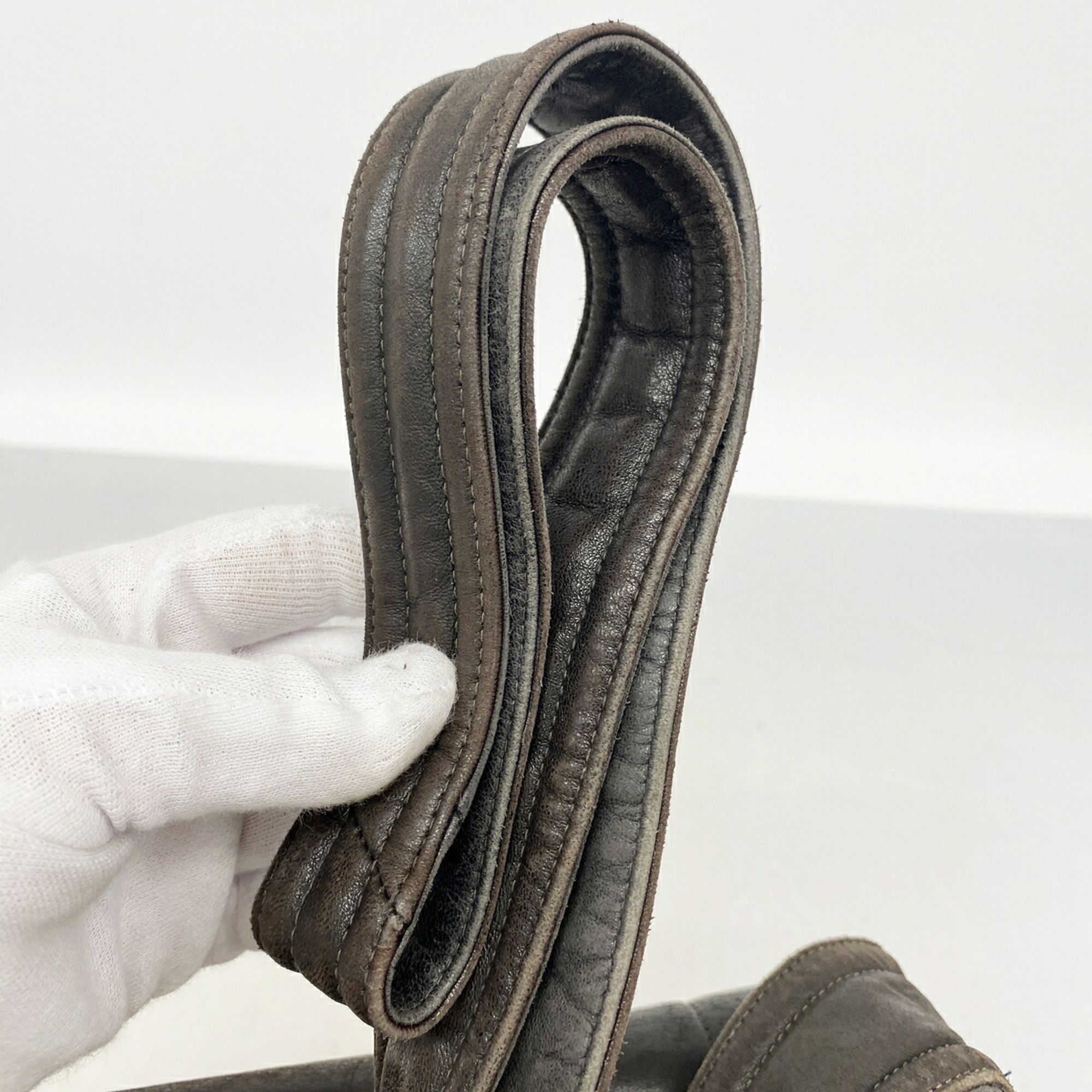 Leather Shoulder Bag (Pre-Owned) - Chanel - Modalova