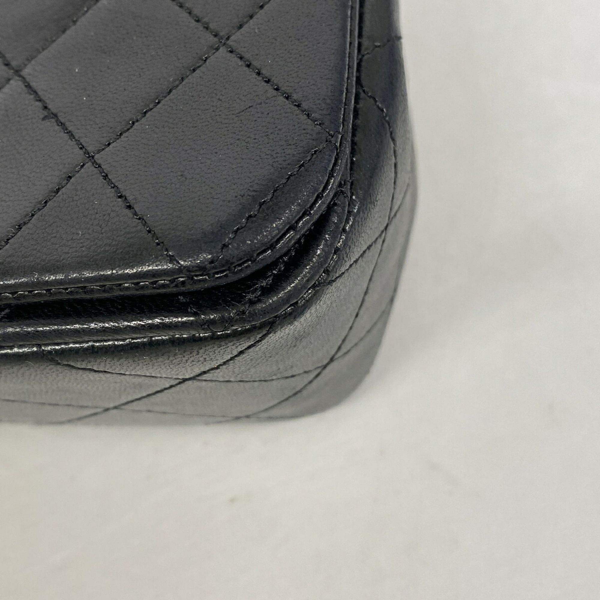Leather Shoulder Bag (Pre-Owned) - Chanel - Modalova
