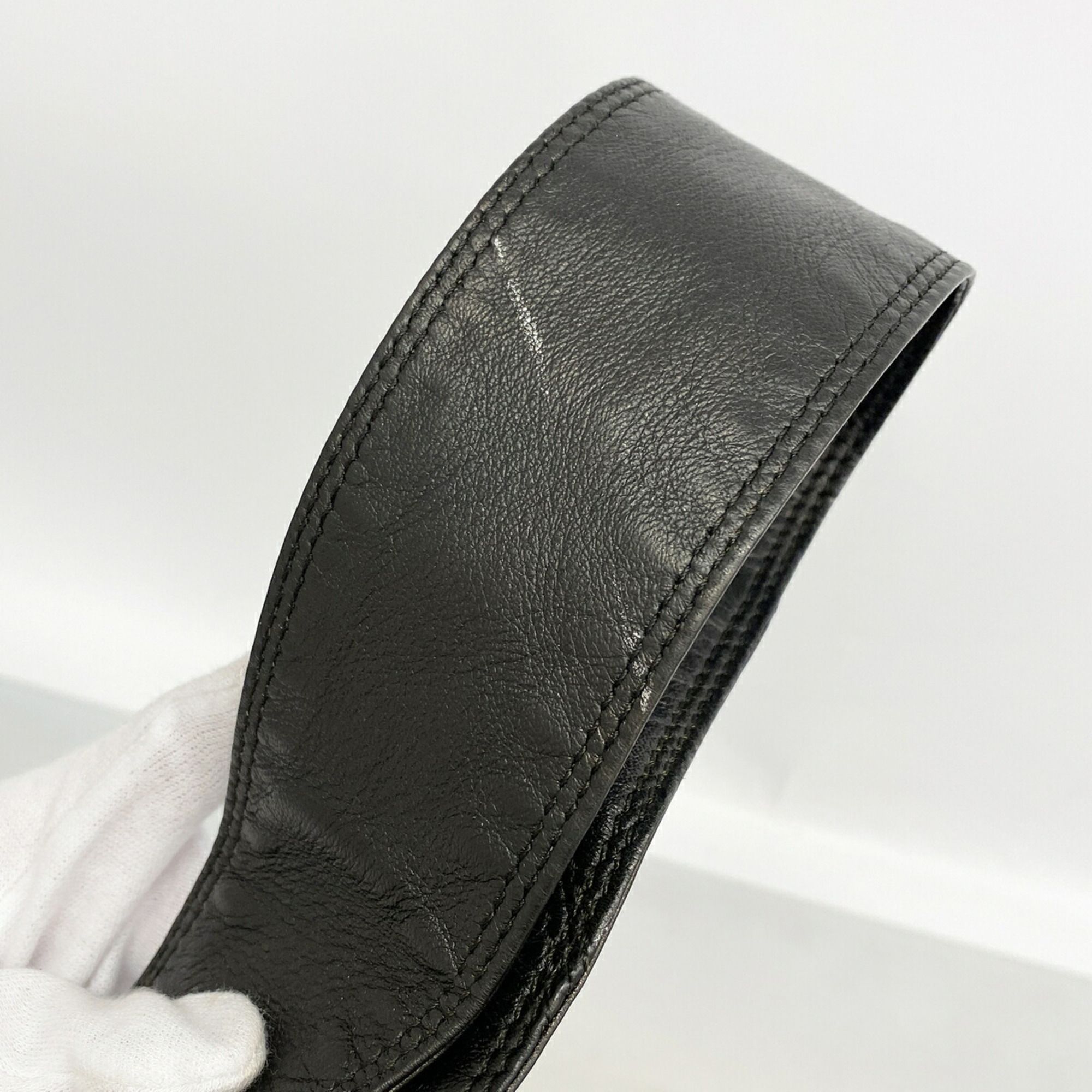 Leather Shoulder Bag (Pre-Owned) - Chanel - Modalova