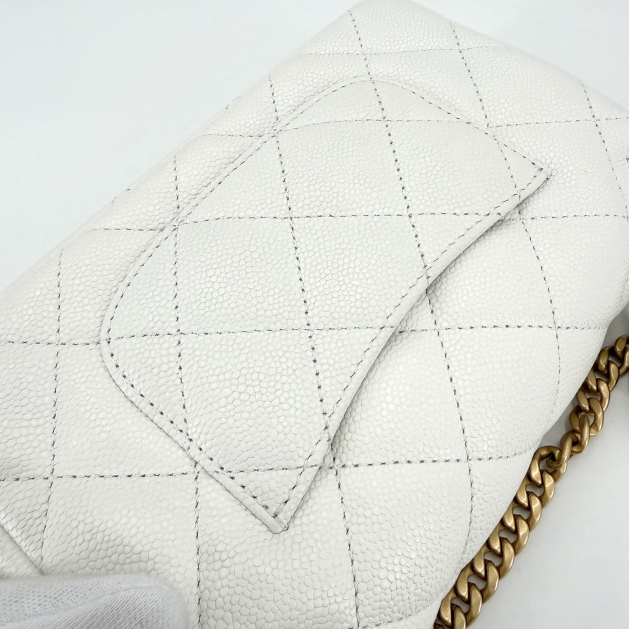 Grained Calfskin Shoulder Bag (Pre-Owned) - Chanel - Modalova