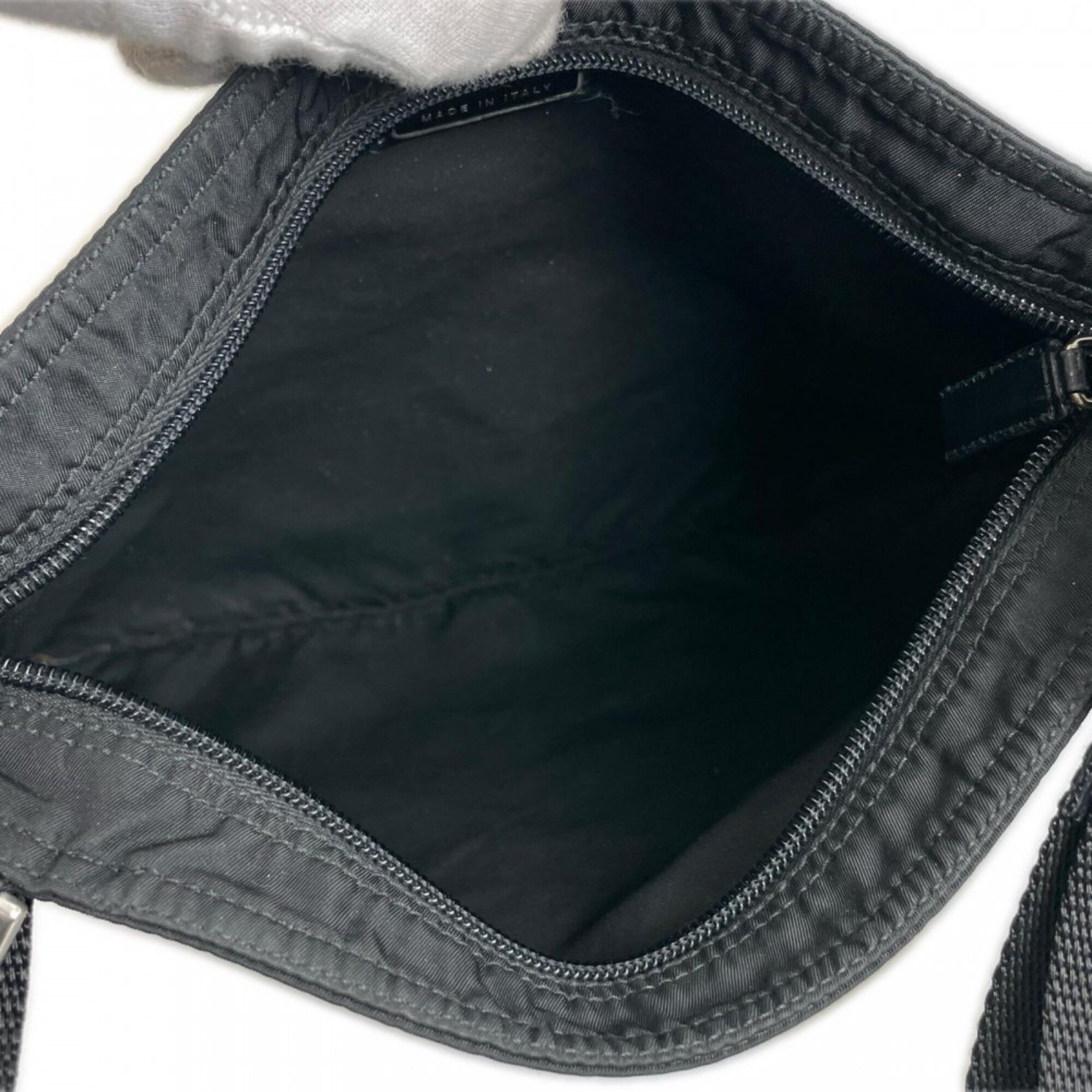 Nylon Shoulder Bag (Pre-Owned) - Prada - Modalova