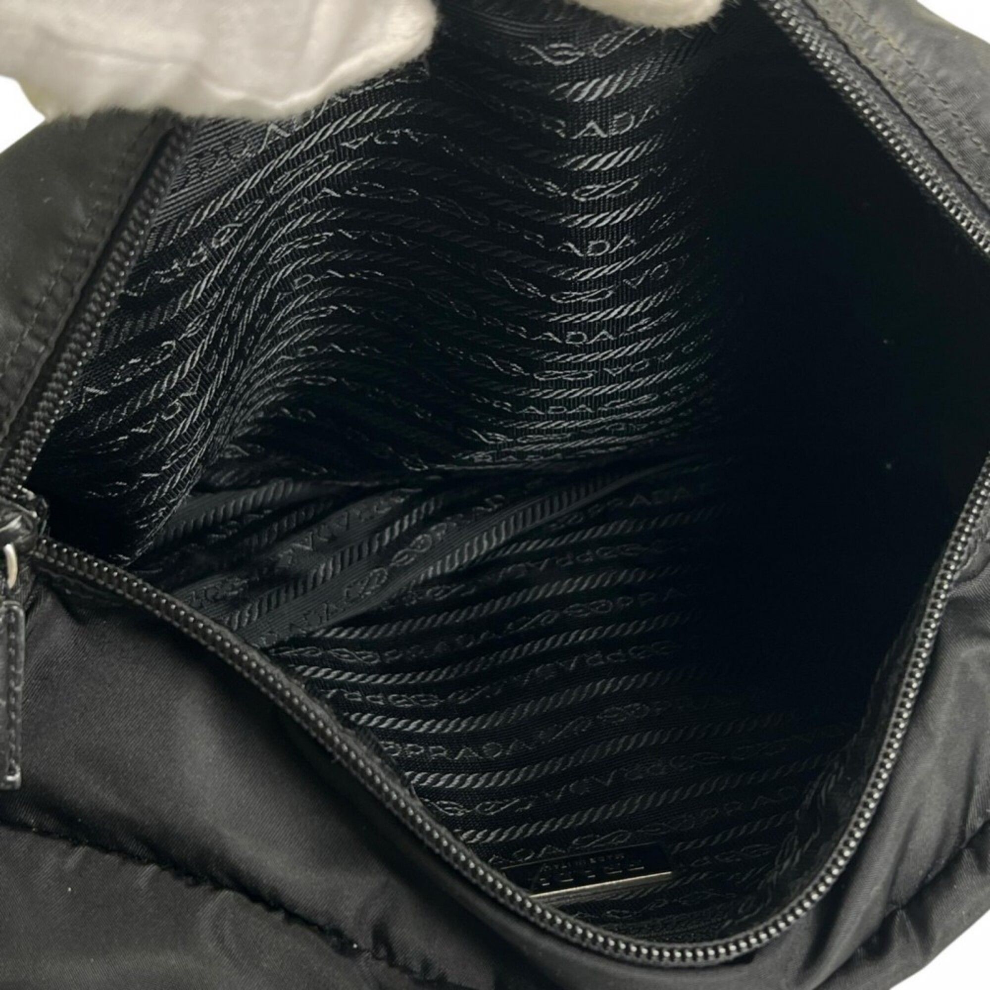 Nylon Shoulder Bag (Pre-Owned) - Prada - Modalova