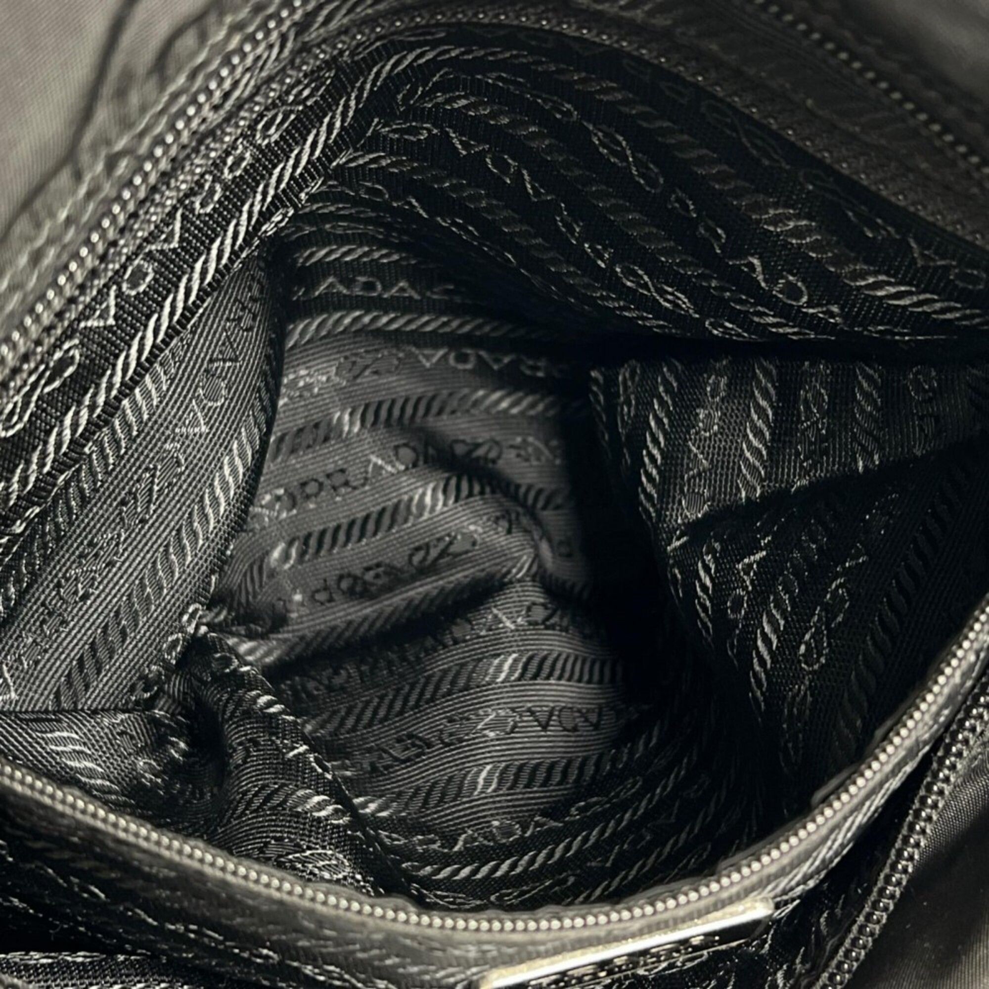 Nylon Shoulder Bag (Pre-Owned) - Prada - Modalova