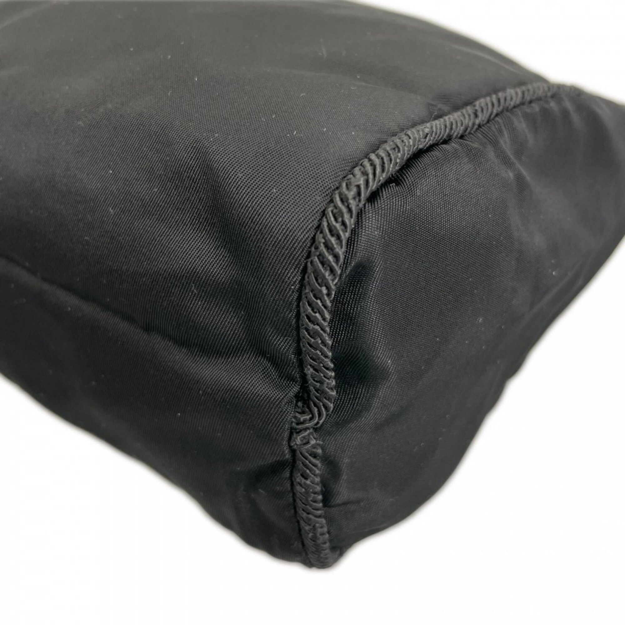 Prada Black Nylon Pouch (Pre-Owned) - Prada - Modalova