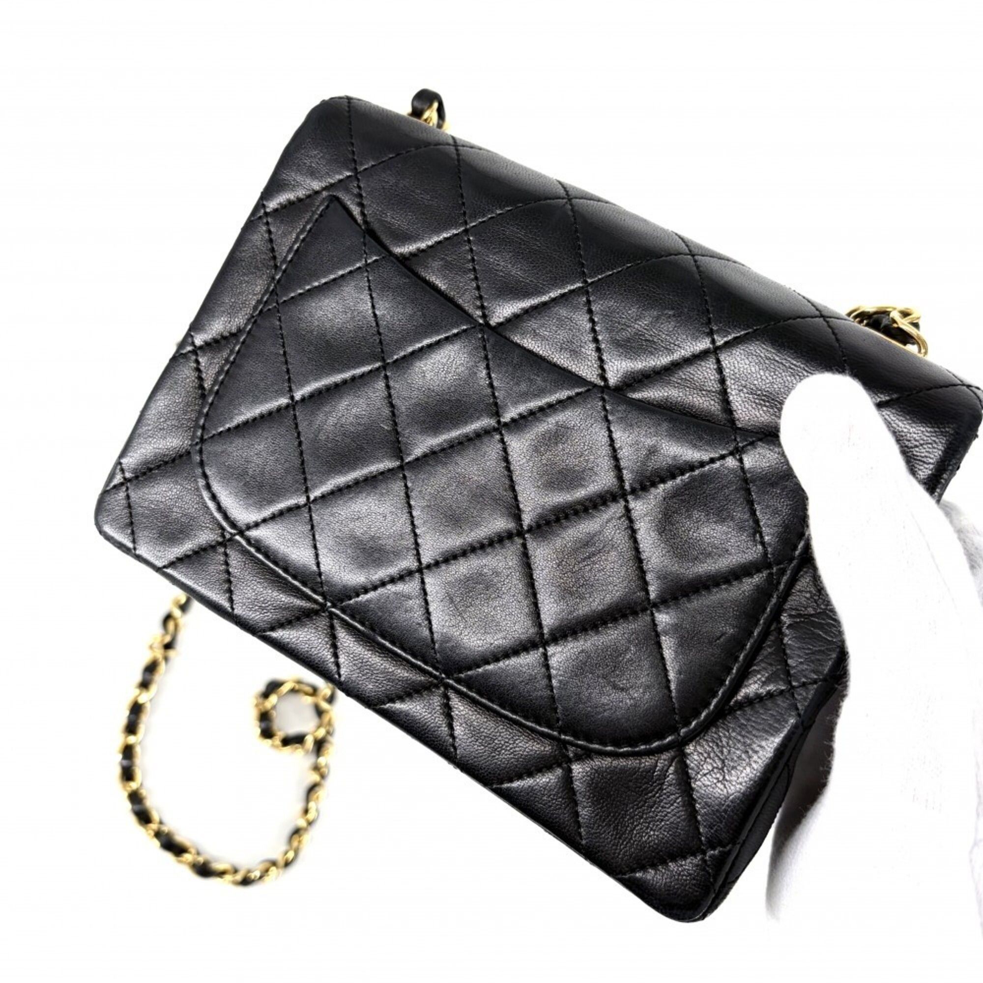 Leather Shoulder Bag (Pre-Owned) - Chanel - Modalova