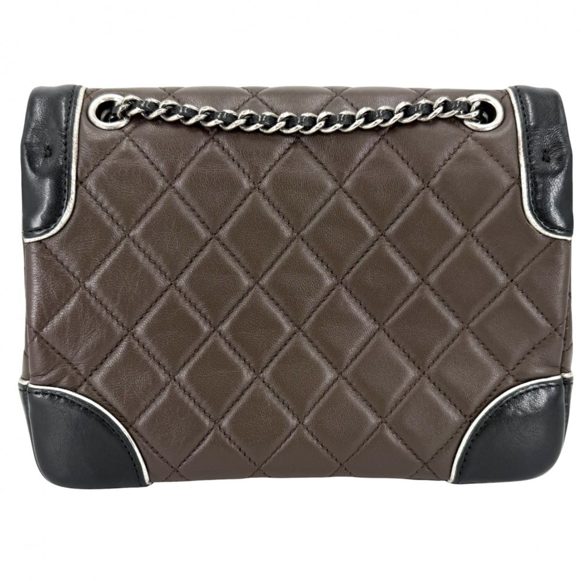 Leather Shoulder Bag (Pre-Owned) - Chanel - Modalova