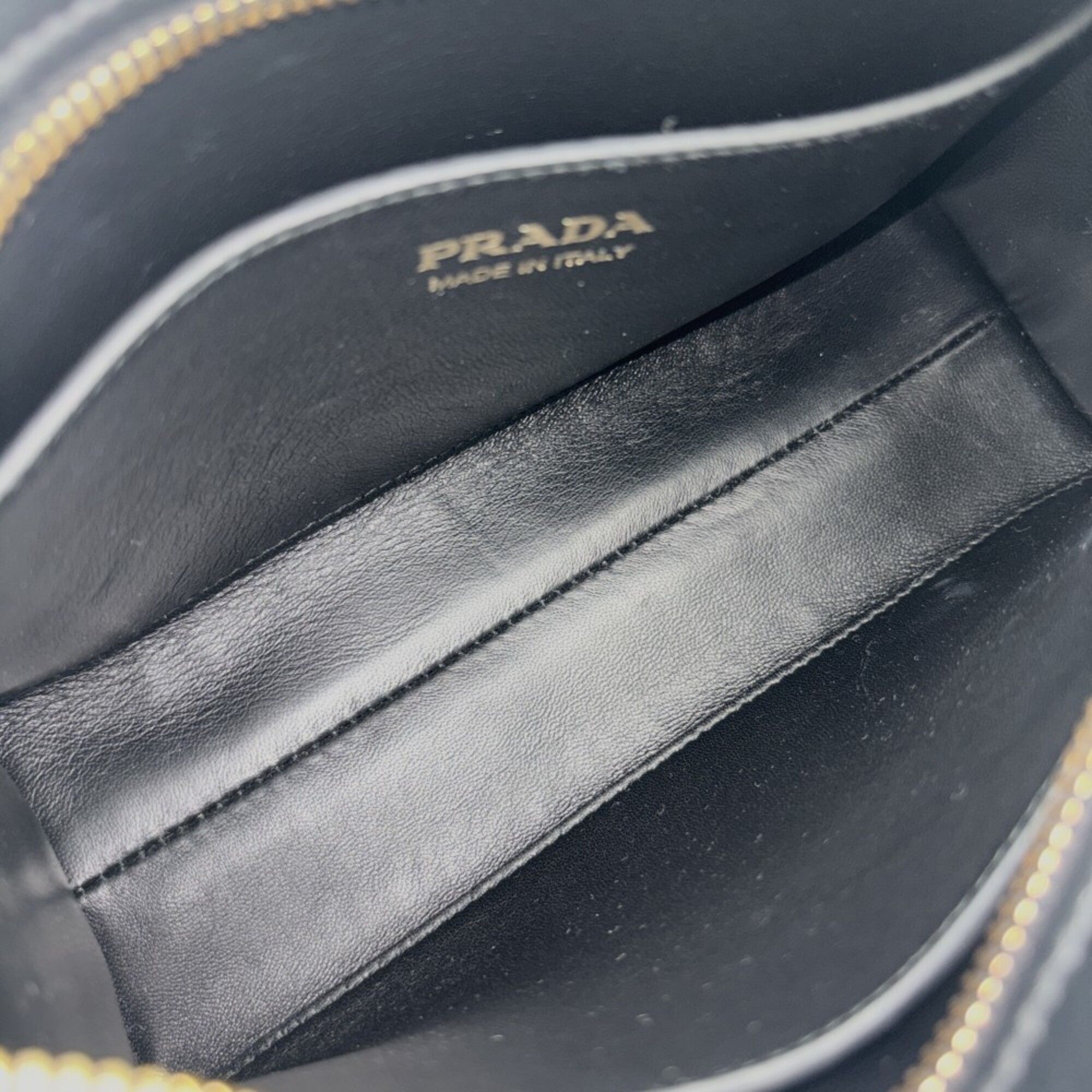 Leather Shoulder Bag (Pre-Owned) - Prada - Modalova