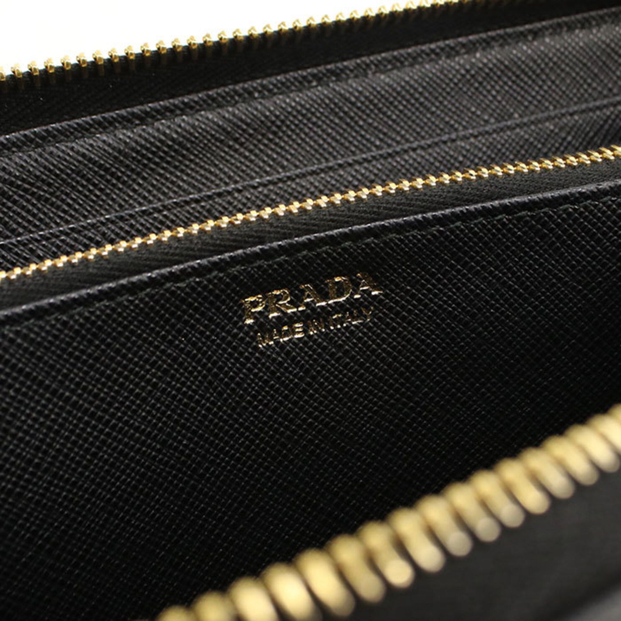 Leather Long Wallet (Bi-Fold) (Pre-Owned) - Prada - Modalova