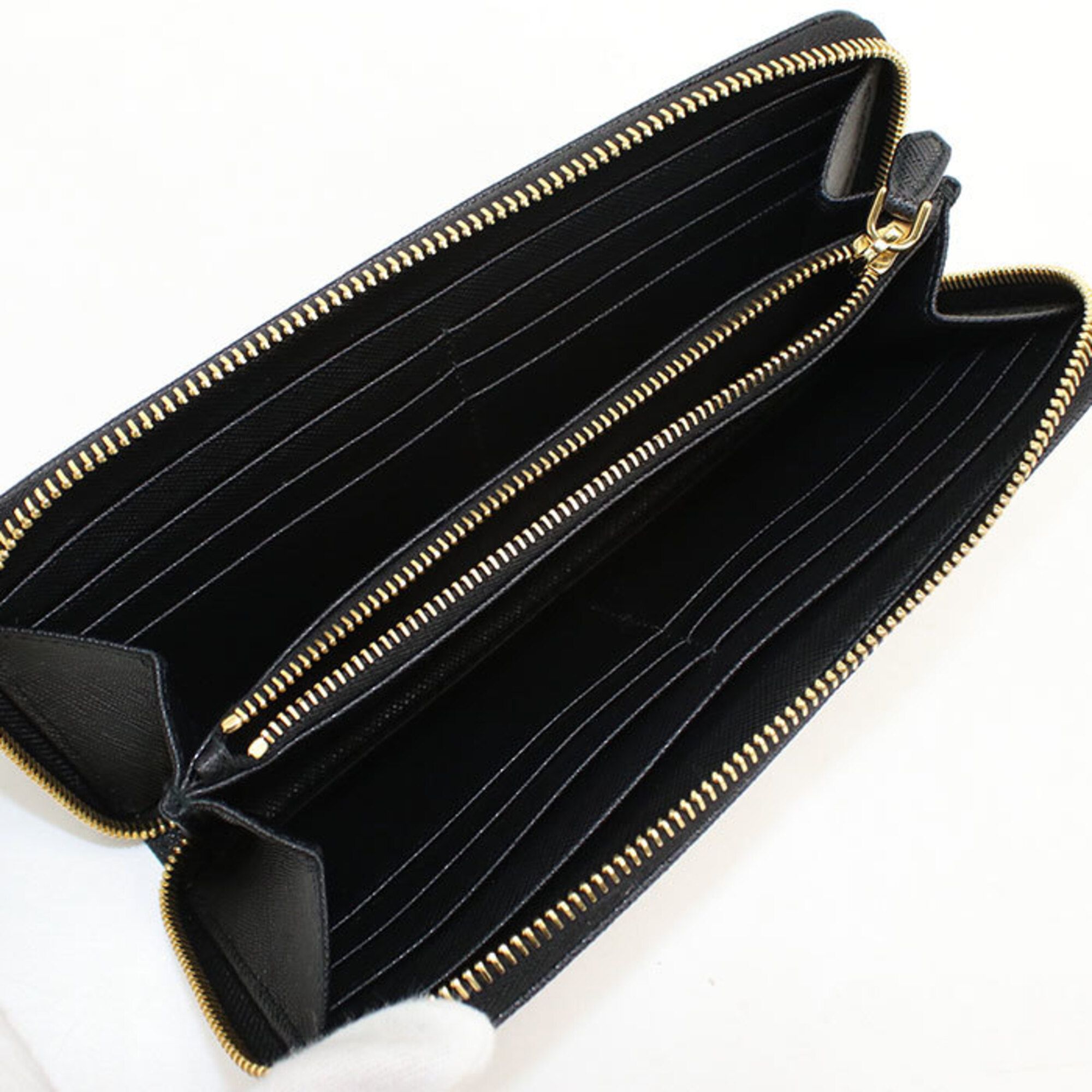 Leather Long Wallet (Bi-Fold) (Pre-Owned) - Prada - Modalova