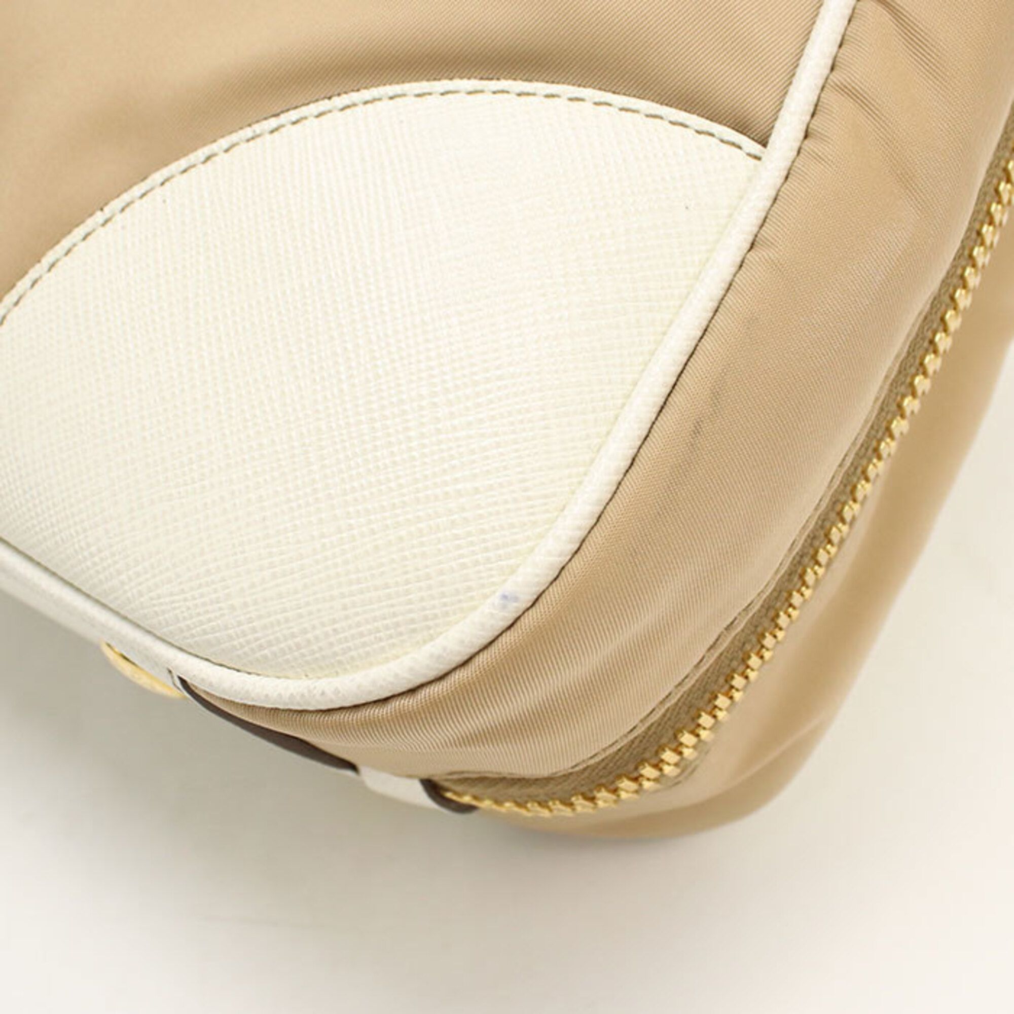 Nylon Leather Handbag (Pre-Owned) - Prada - Modalova