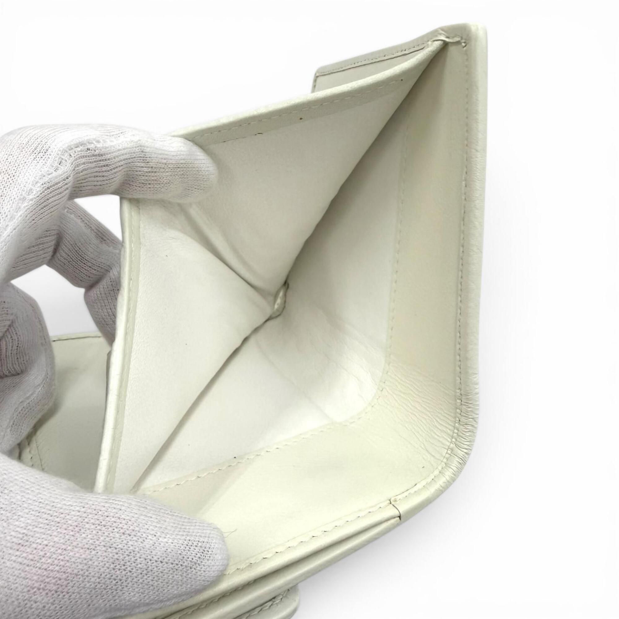 Leather Wallet (Bi-Fold) (Pre-Owned) - Bvlgari - Modalova