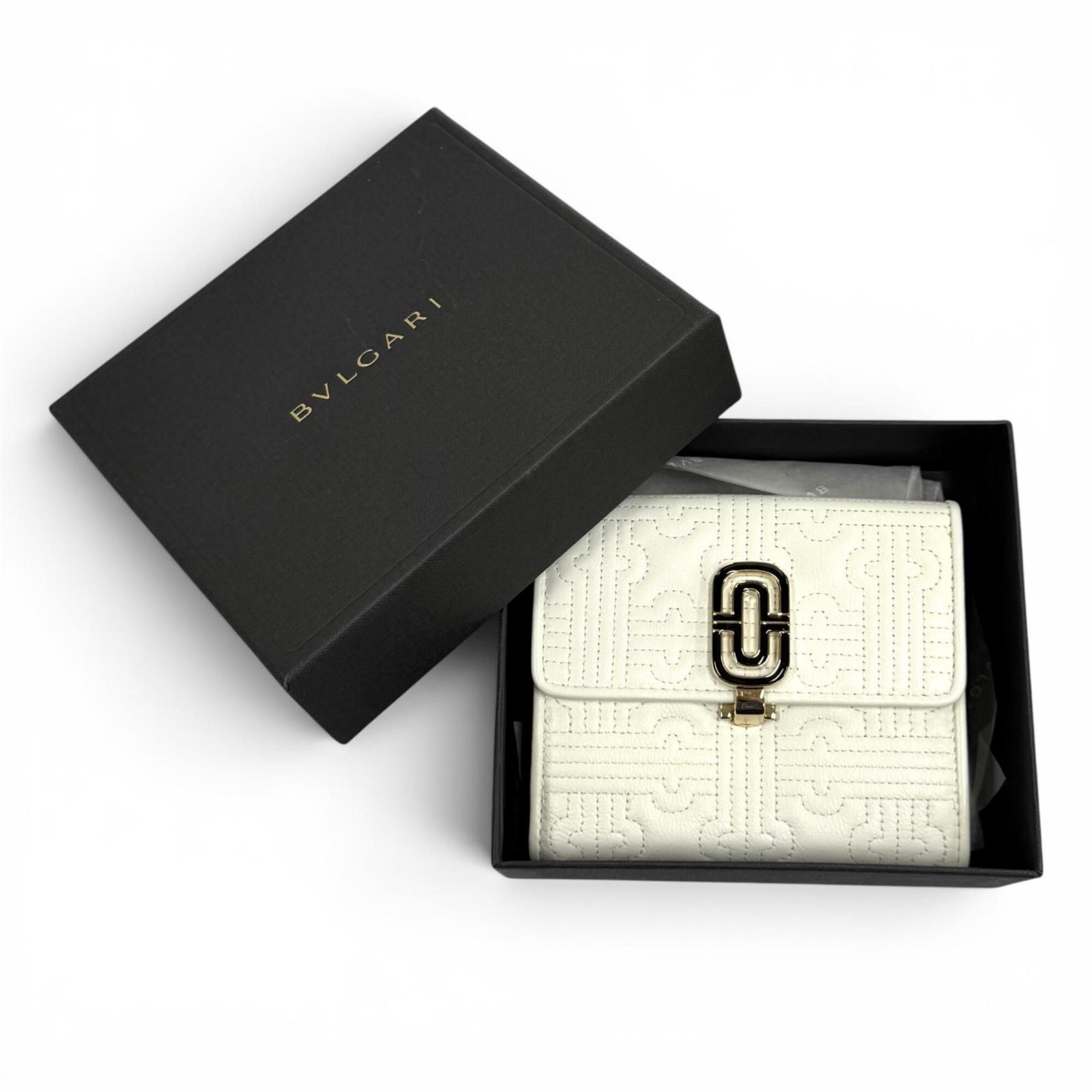 Leather Wallet (Bi-Fold) (Pre-Owned) - Bvlgari - Modalova