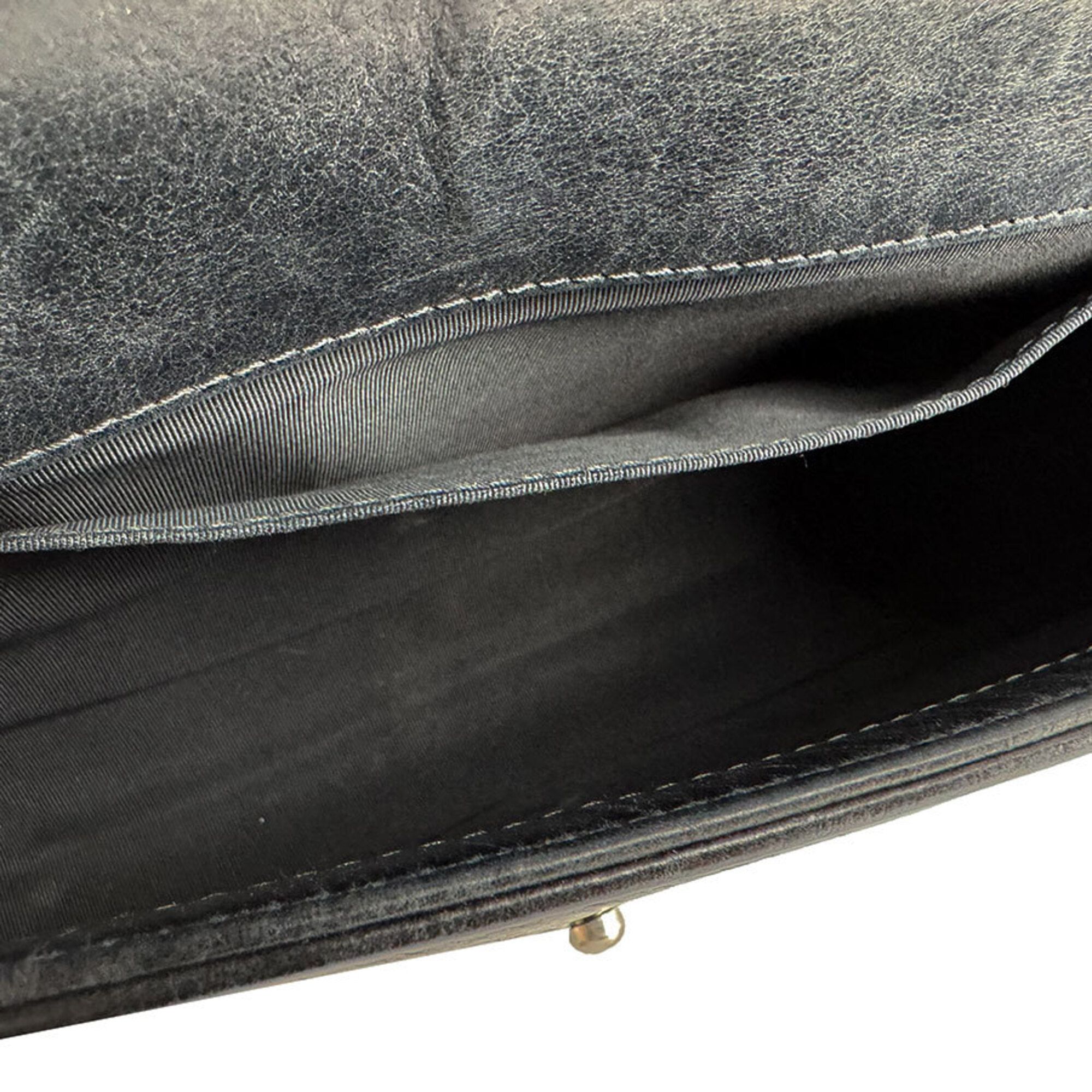 Leather Shoulder Bag (Pre-Owned) - Chanel - Modalova