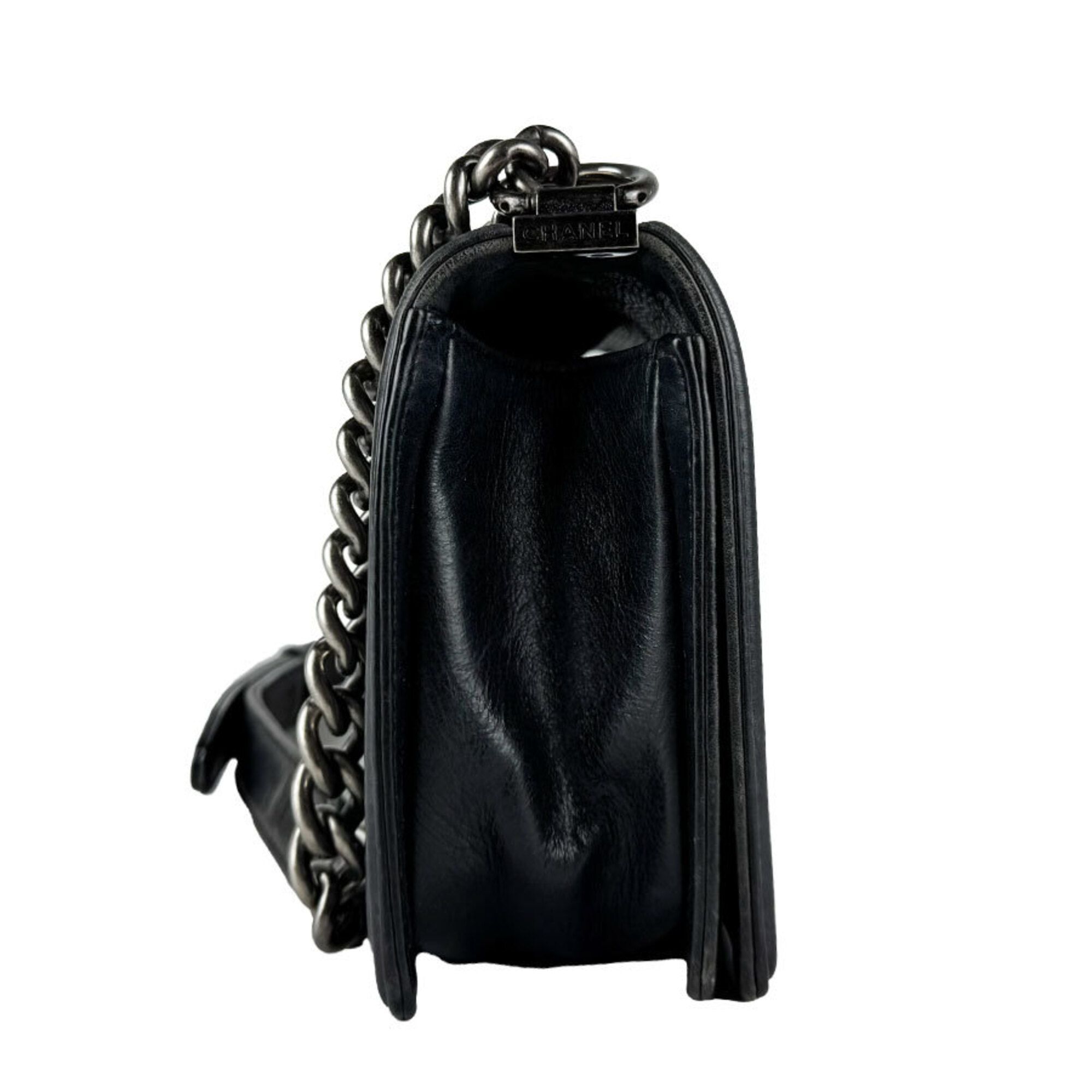Leather Shoulder Bag (Pre-Owned) - Chanel - Modalova