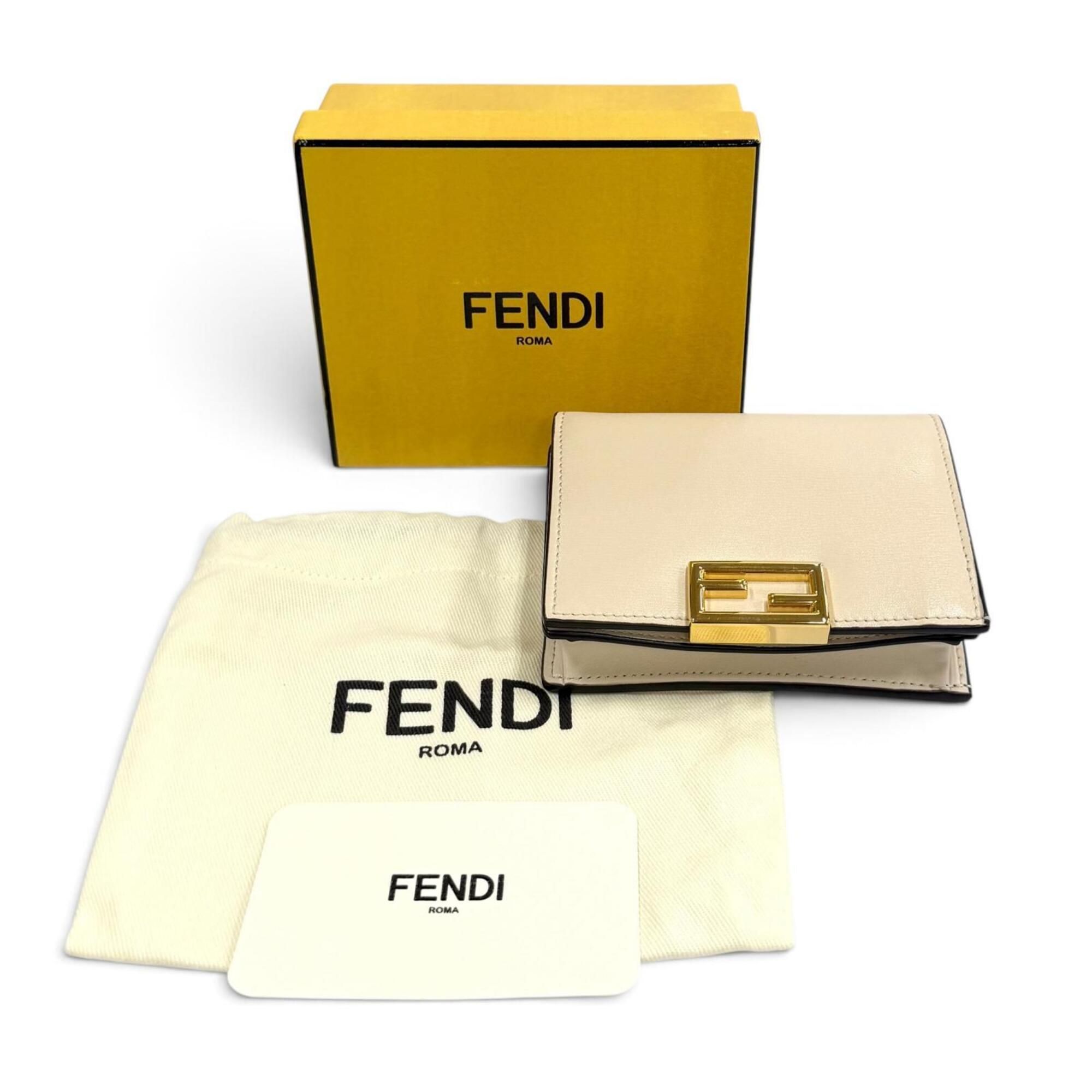 Leather Wallet (Bi-Fold) (Pre-Owned) - Fendi - Modalova
