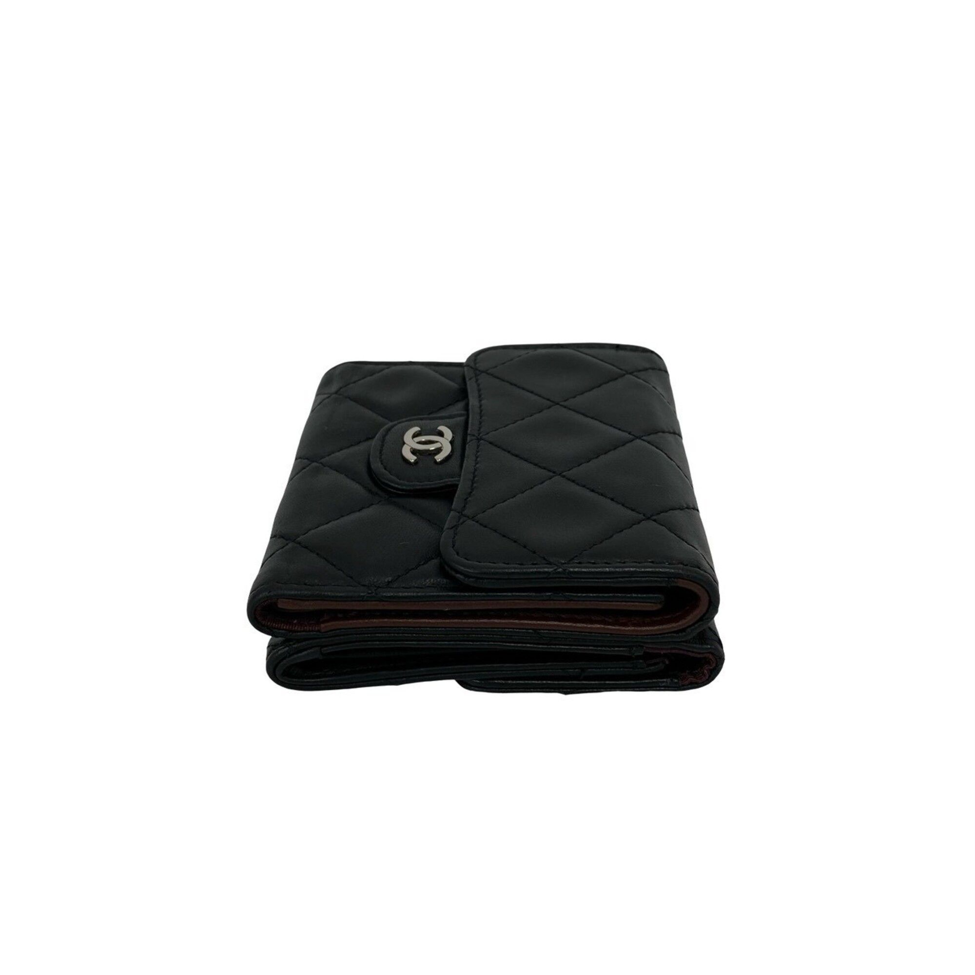 Leather Wallet (Tri-Fold) (Pre-Owned) - Chanel - Modalova