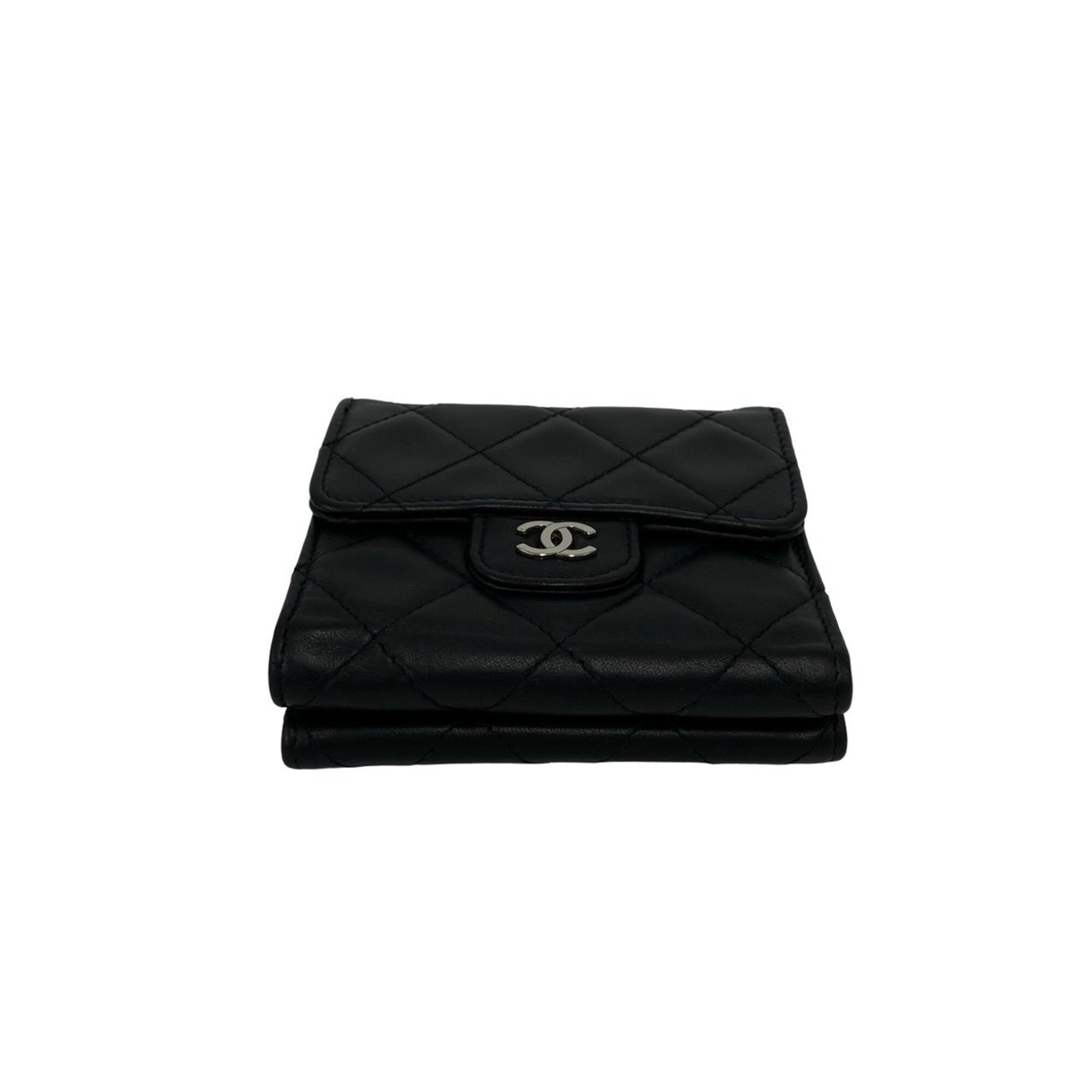 Leather Wallet (Tri-Fold) (Pre-Owned) - Chanel - Modalova