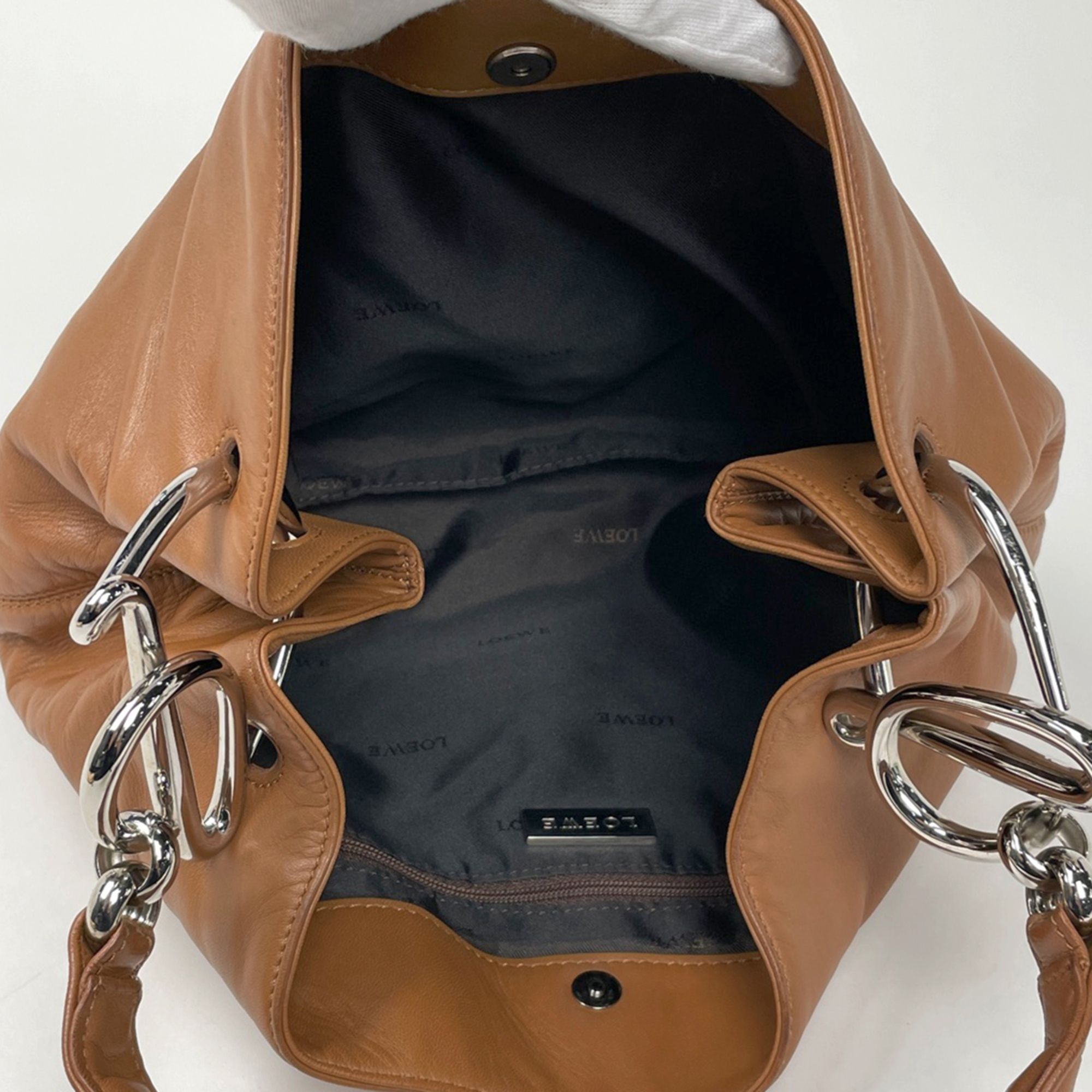 Leather Shoulder Bag (Pre-Owned) - Loewe - Modalova