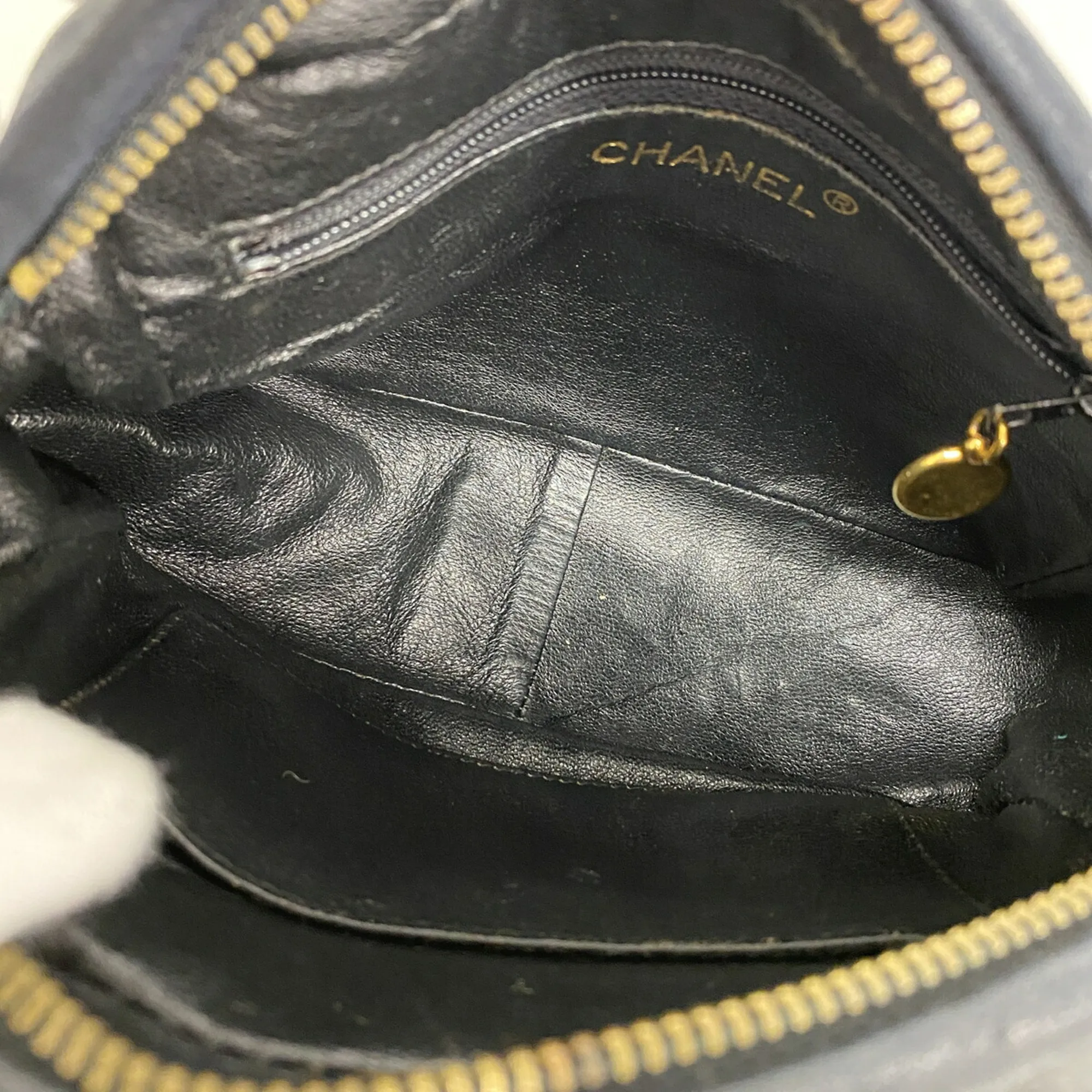 Leather Shoulder Bag (Pre-Owned) - Chanel - Modalova