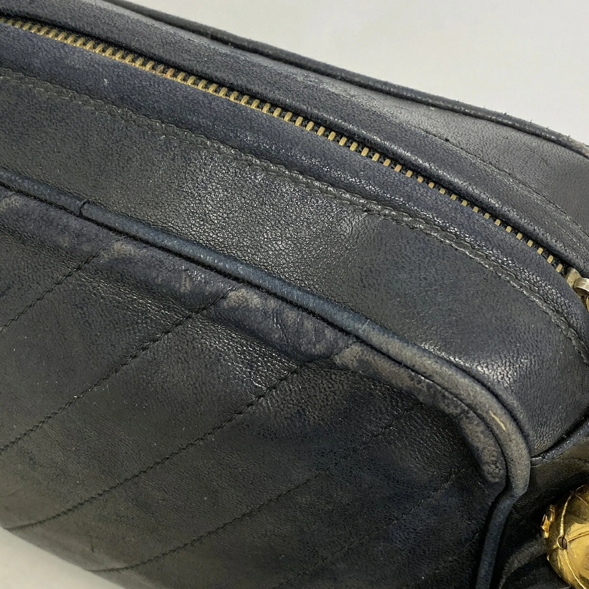Leather Shoulder Bag (Pre-Owned) - Chanel - Modalova