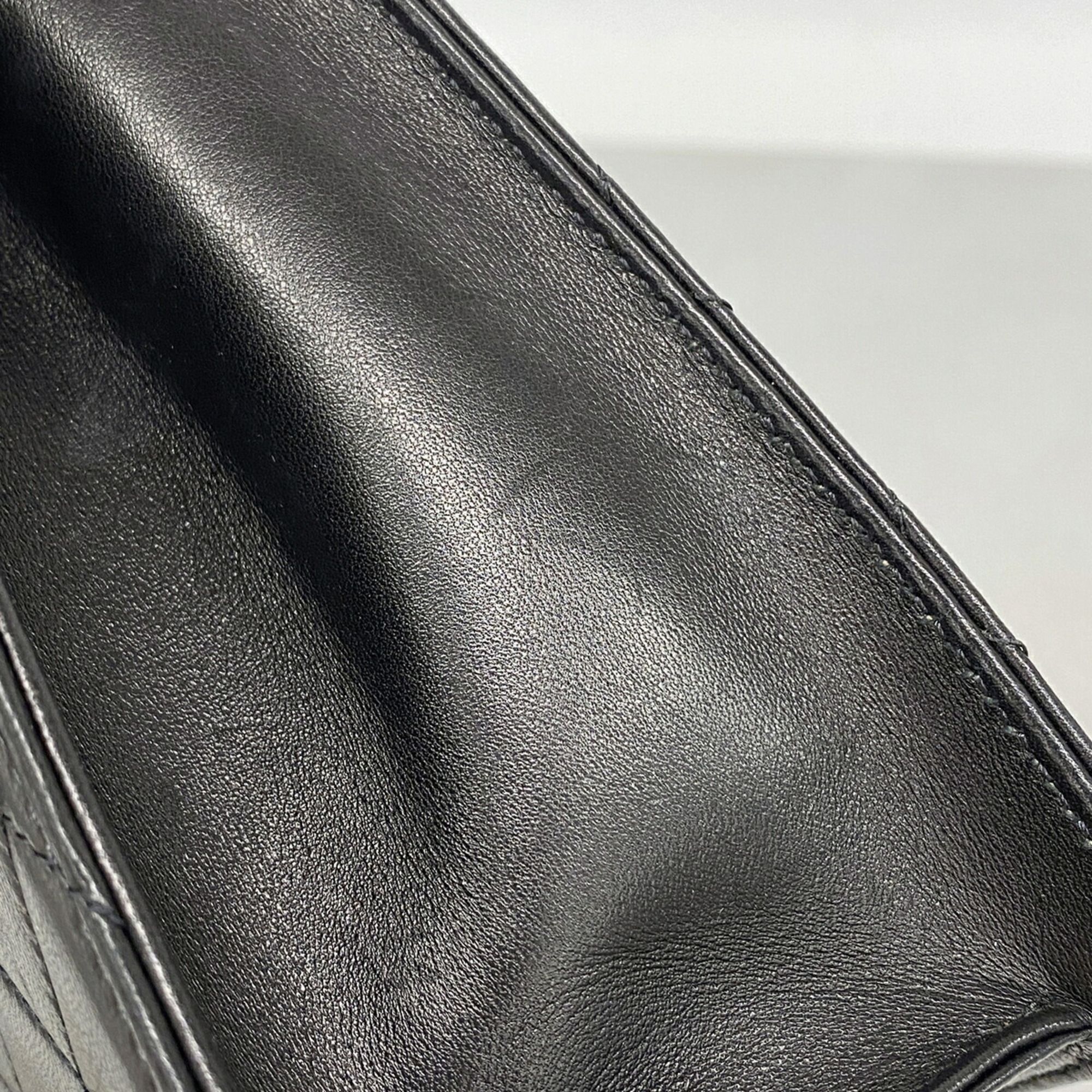 Leather Shoulder Bag (Pre-Owned) - Chanel - Modalova