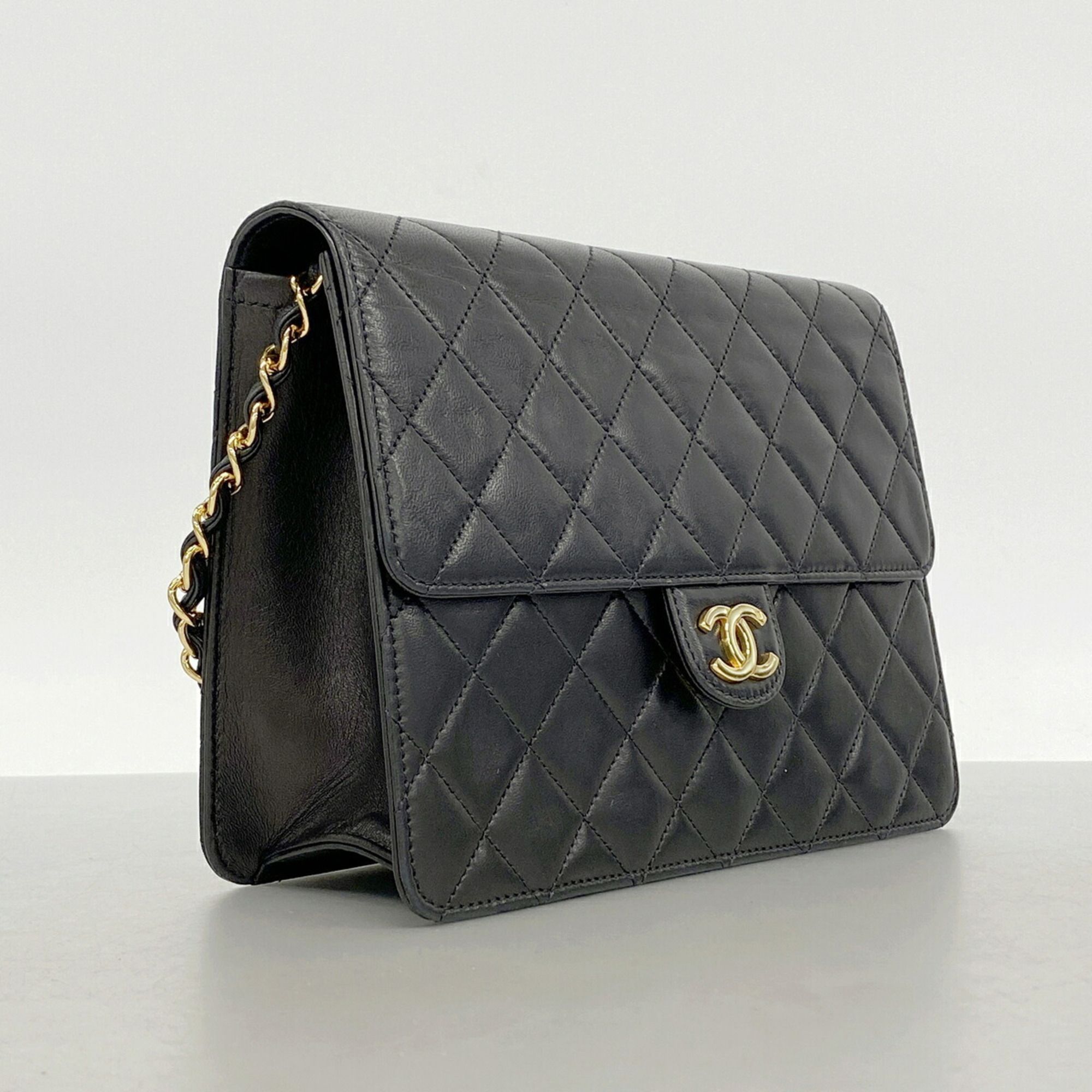 Leather Shoulder Bag (Pre-Owned) - Chanel - Modalova