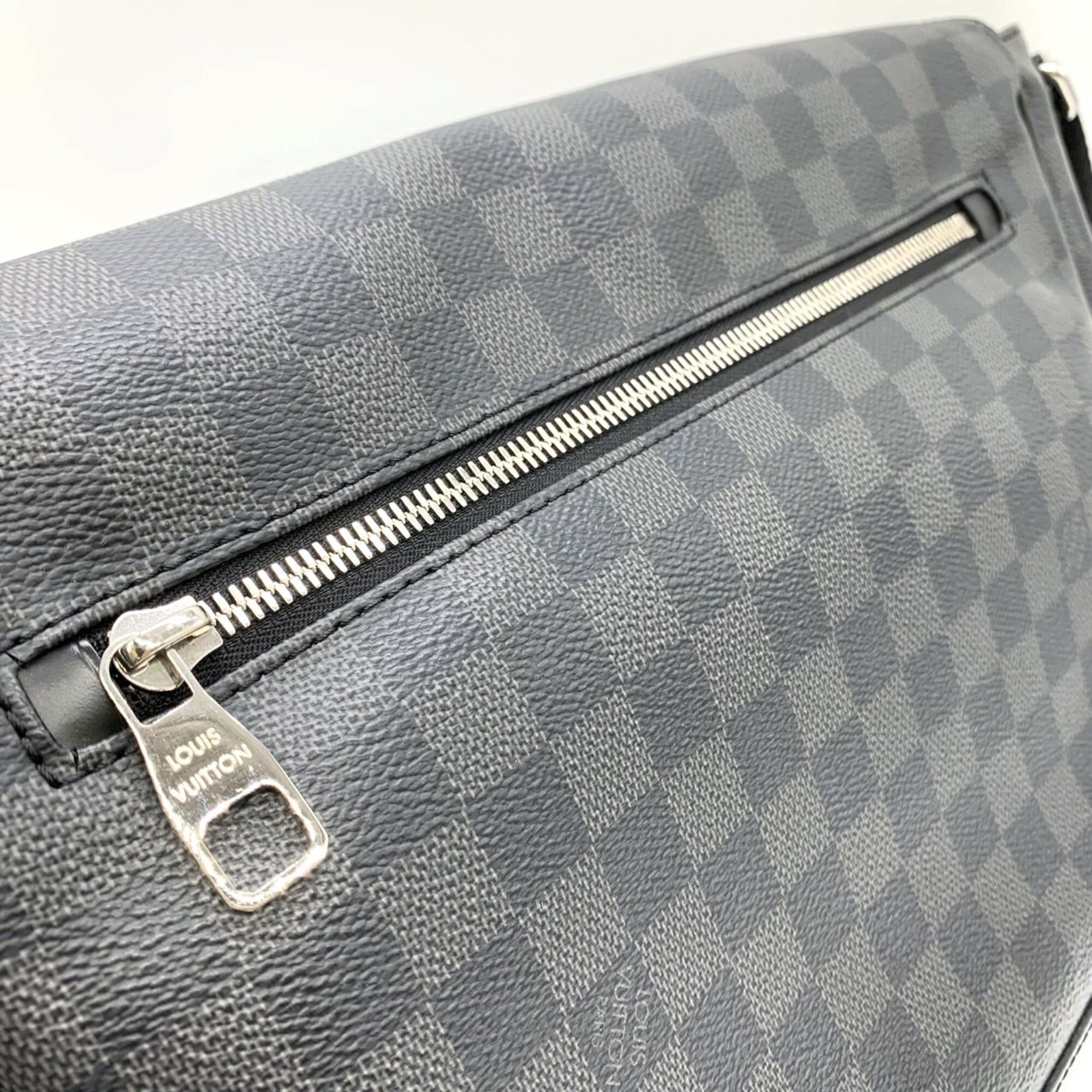 Damier Graphite Canvas Messenger Bag Shoulder Bag (Pre-Owned) - Louis Vuitton - Modalova