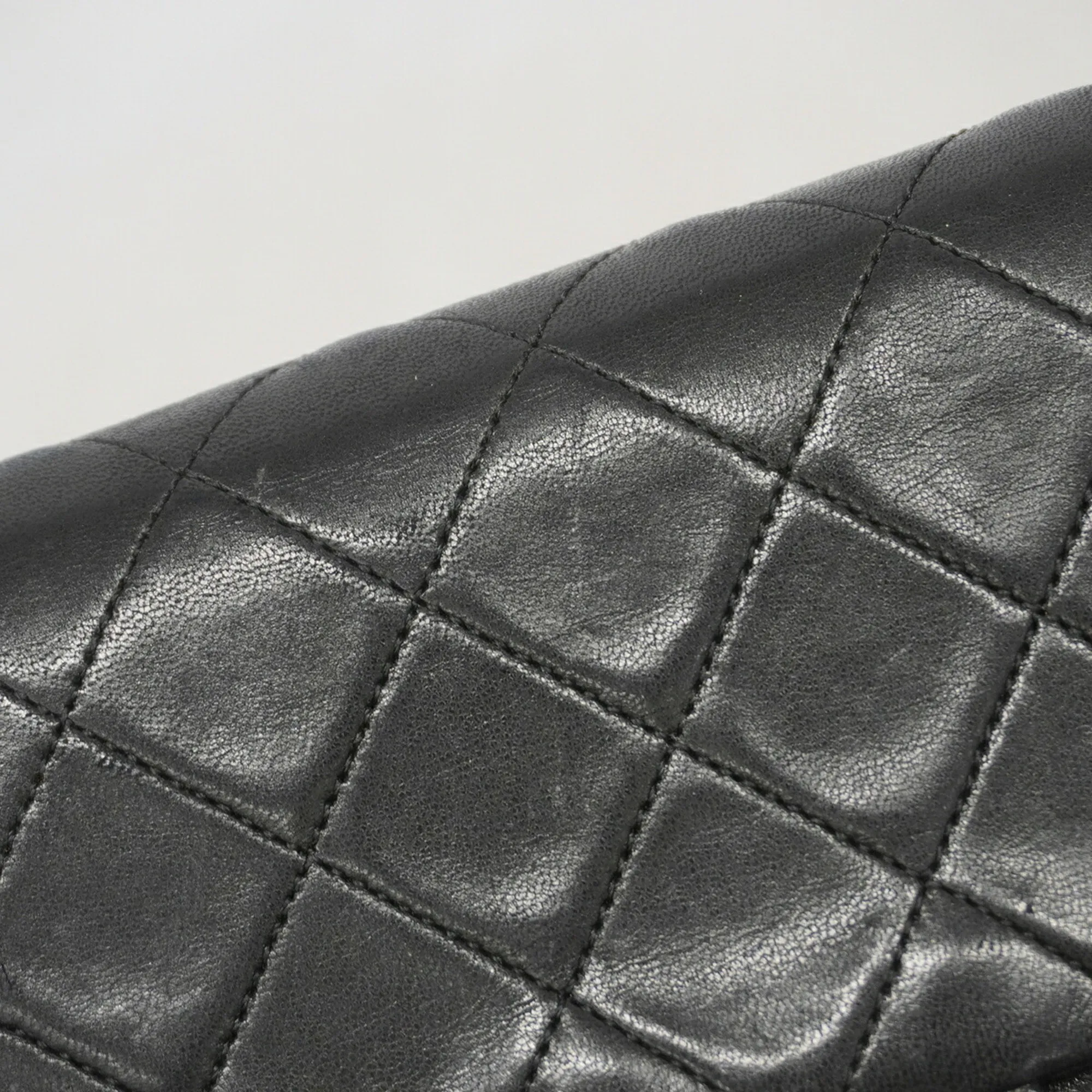Leather Shoulder Bag (Pre-Owned) - Chanel - Modalova