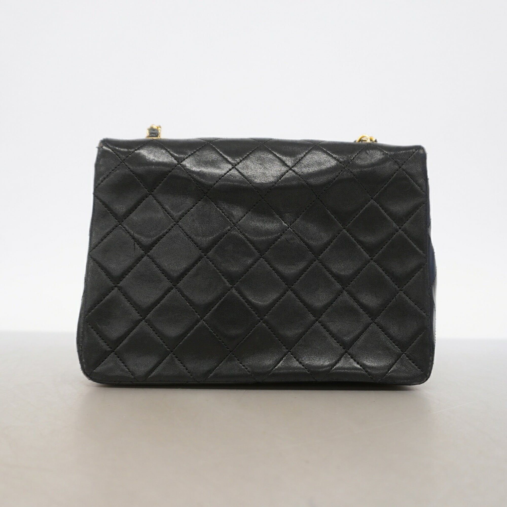 Leather Shoulder Bag (Pre-Owned) - Chanel - Modalova