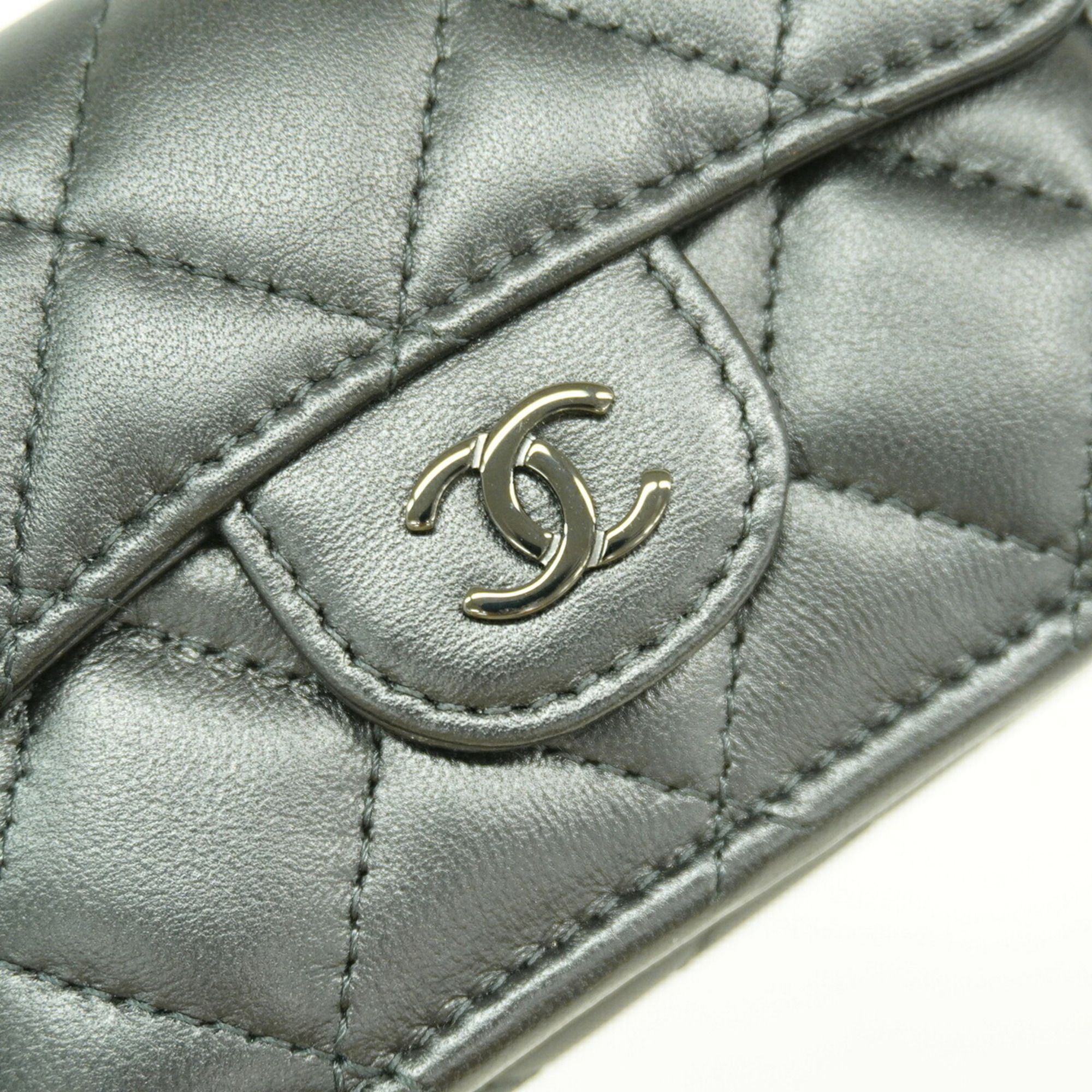 Leather Wallet (Tri-Fold) (Pre-Owned) - Chanel - Modalova