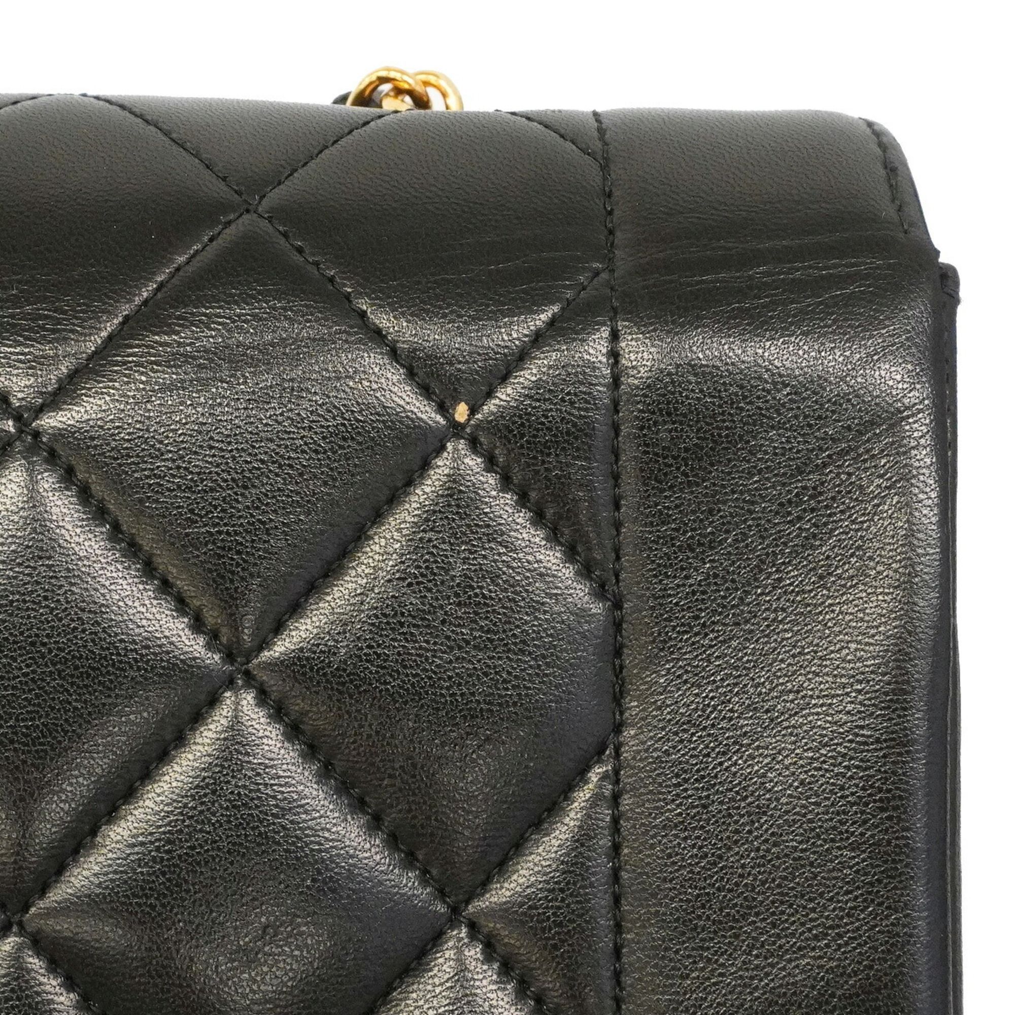 Leather Shoulder Bag (Pre-Owned) - Chanel - Modalova