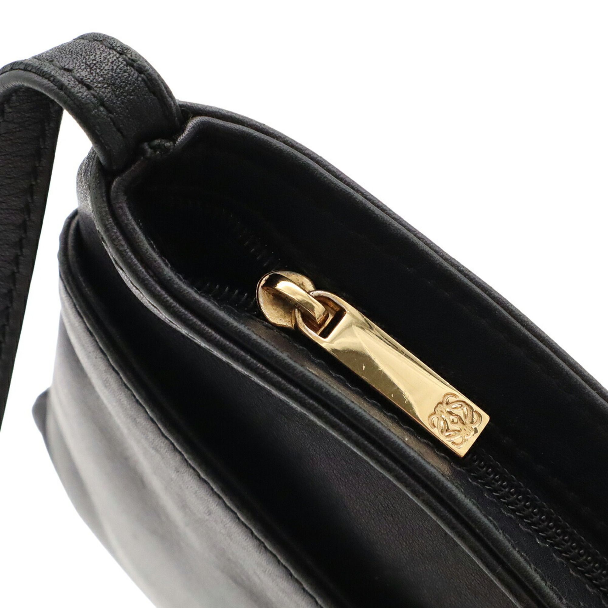 Leather Pochette Shoulder Bag (Pre-Owned) - Loewe - Modalova