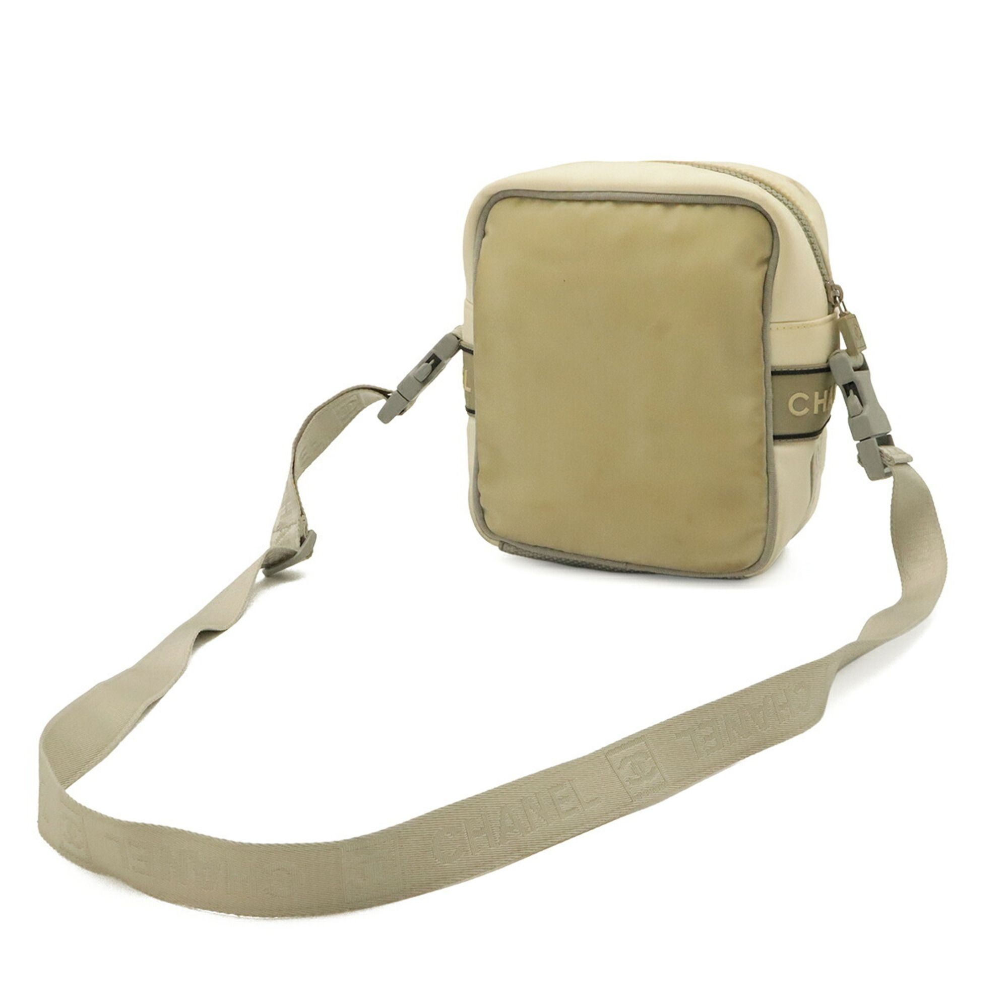 Coated Canvas Pochette Shoulder Bag (Pre-Owned) - Chanel - Modalova