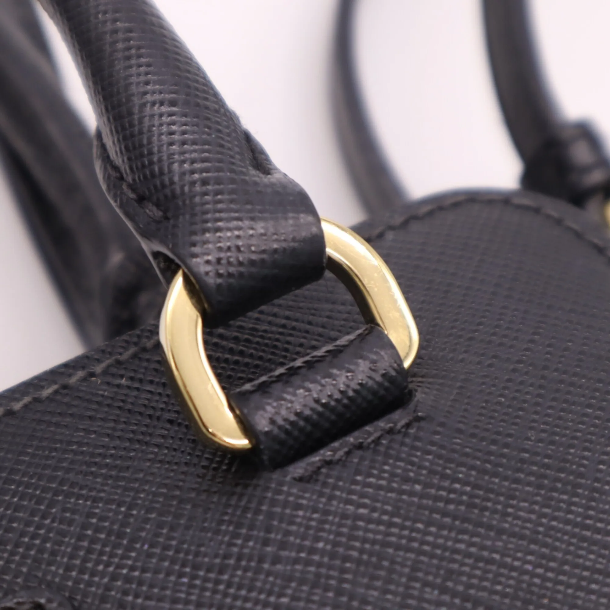 Saffiano Coated Canvas Leather Handbag Shoulder Bag (Pre-Owned) - Prada - Modalova