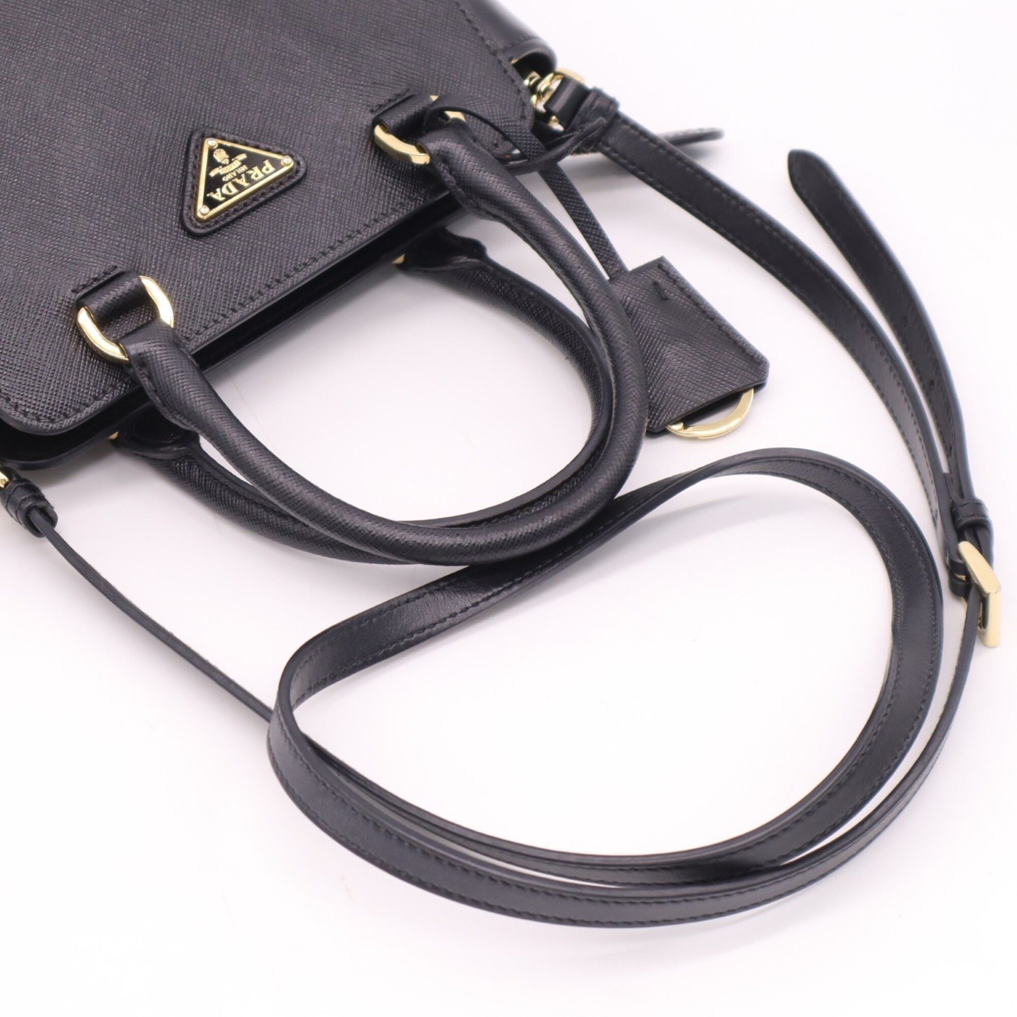 Saffiano Coated Canvas Leather Handbag Shoulder Bag (Pre-Owned) - Prada - Modalova