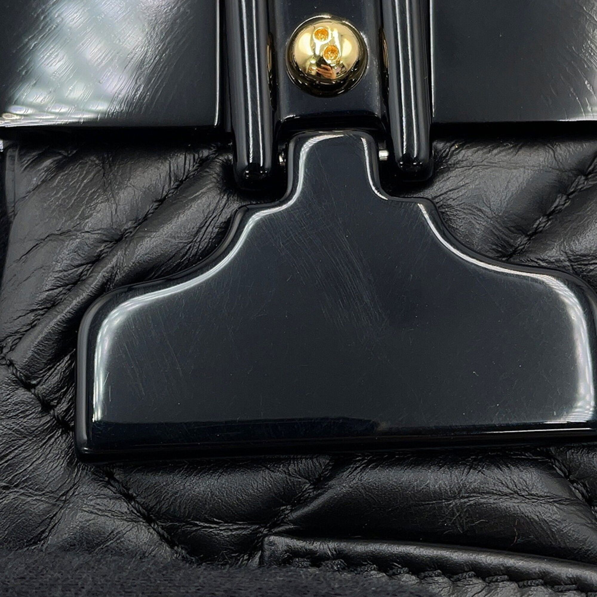 Matelasse Leather Handbag Shoulder Bag (Pre-Owned) - Chanel - Modalova