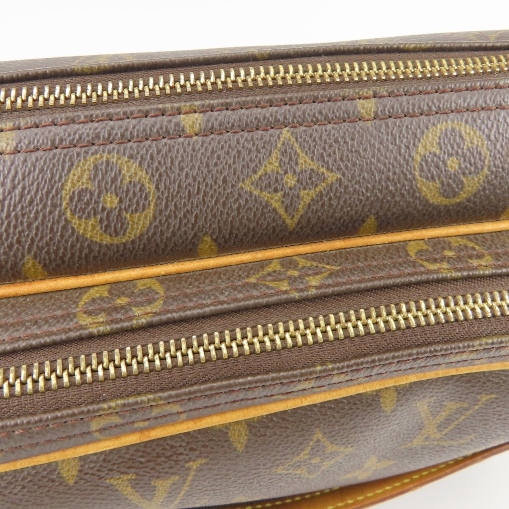 Monogram Leather Shoulder Bag (Pre-Owned) - Louis Vuitton - Modalova