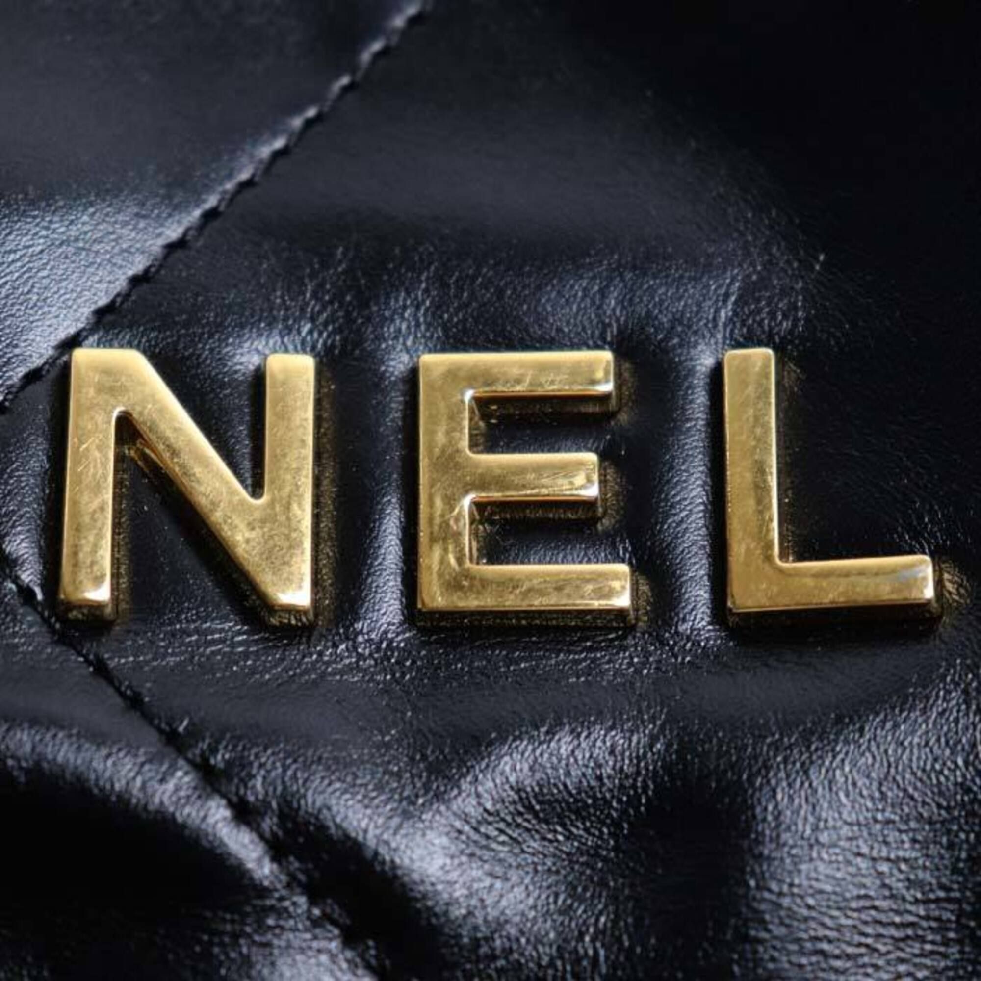 Leather Shoulder Bag (Pre-Owned) - Chanel - Modalova