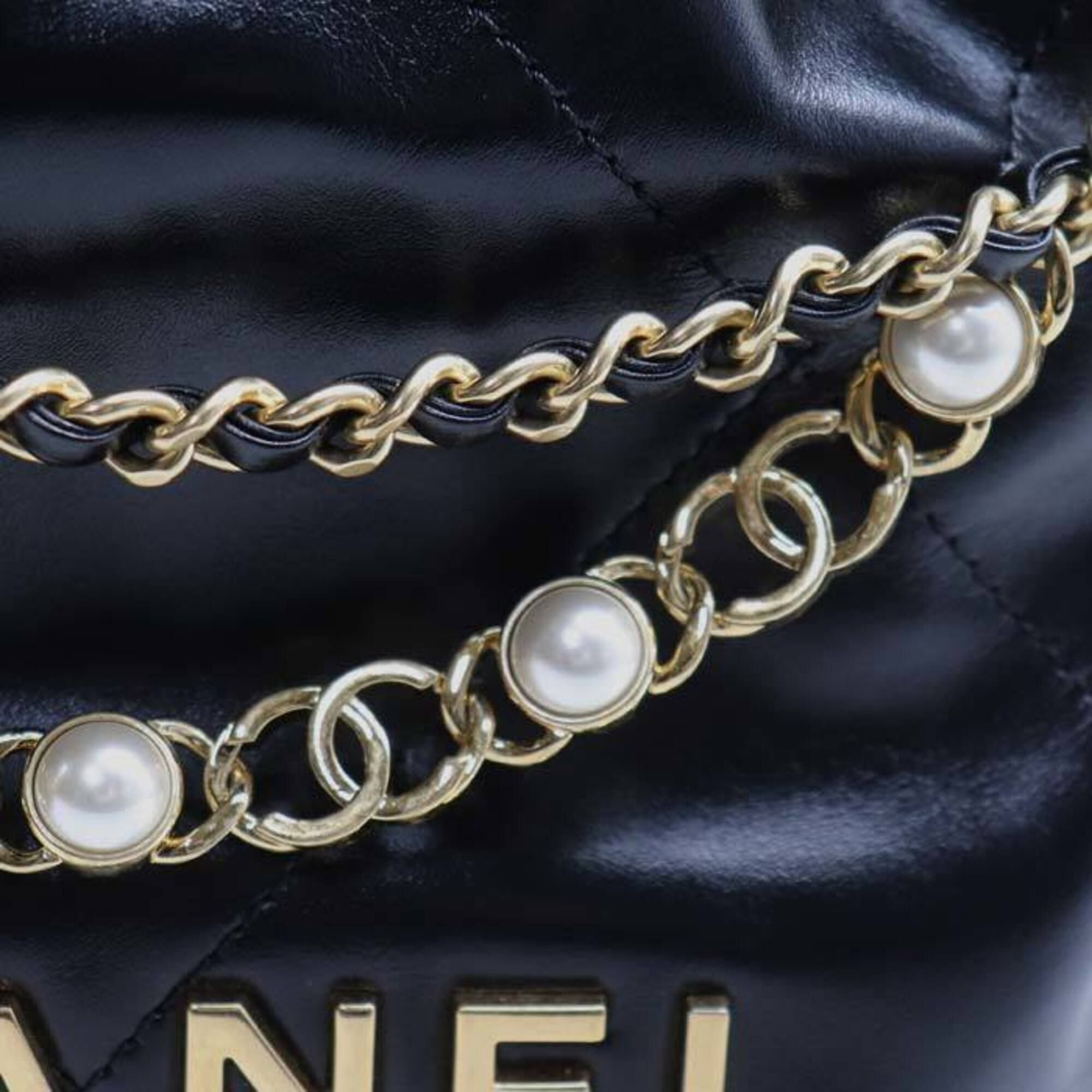 Leather Shoulder Bag (Pre-Owned) - Chanel - Modalova