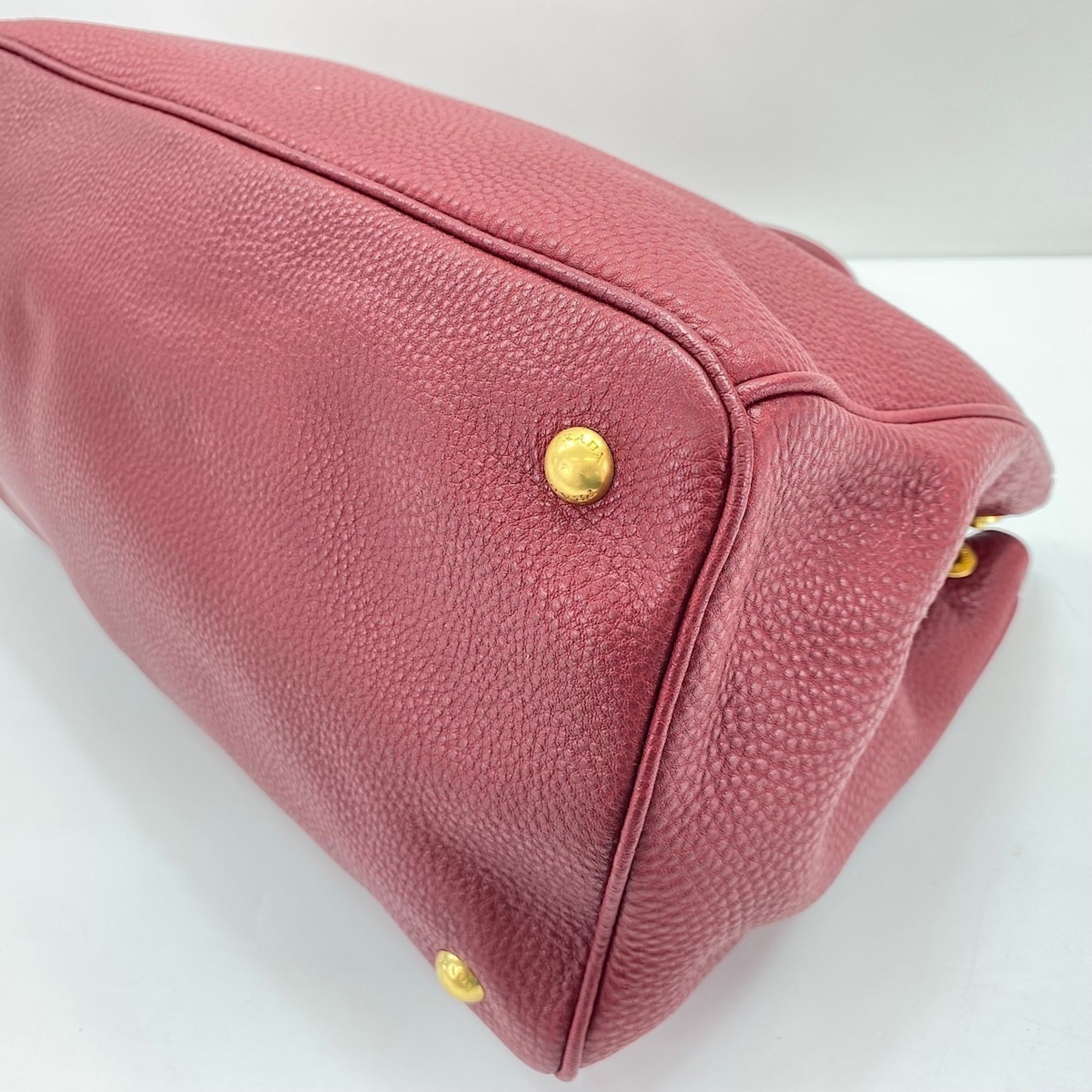 Prada Red Color Handbag (Pre-Owned) - Prada - Modalova