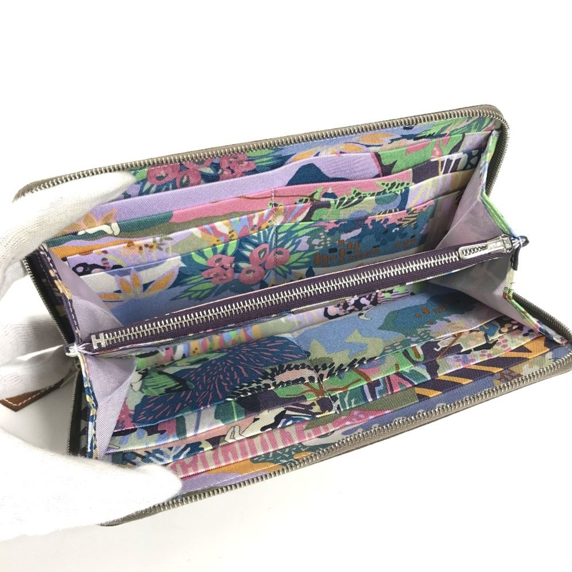 Silk'in Epsom Leather Long Wallet (Bi-Fold) (Pre-Owned) - Hermes - Modalova
