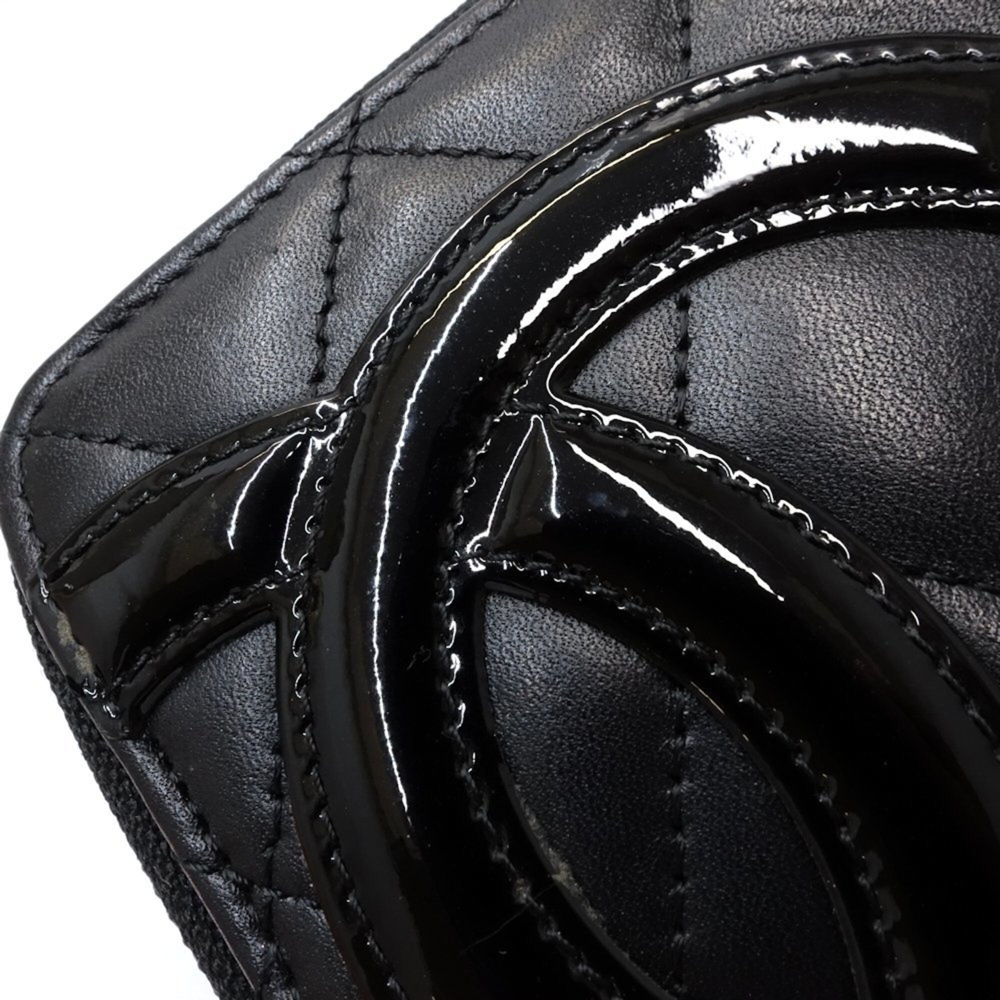 Leather Long Wallet (Bi-Fold) (Pre-Owned) - Chanel - Modalova