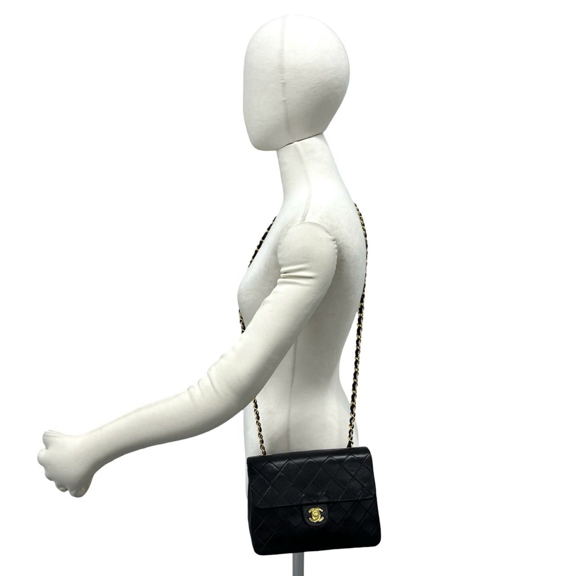Leather Shoulder Bag (Pre-Owned) - Chanel - Modalova
